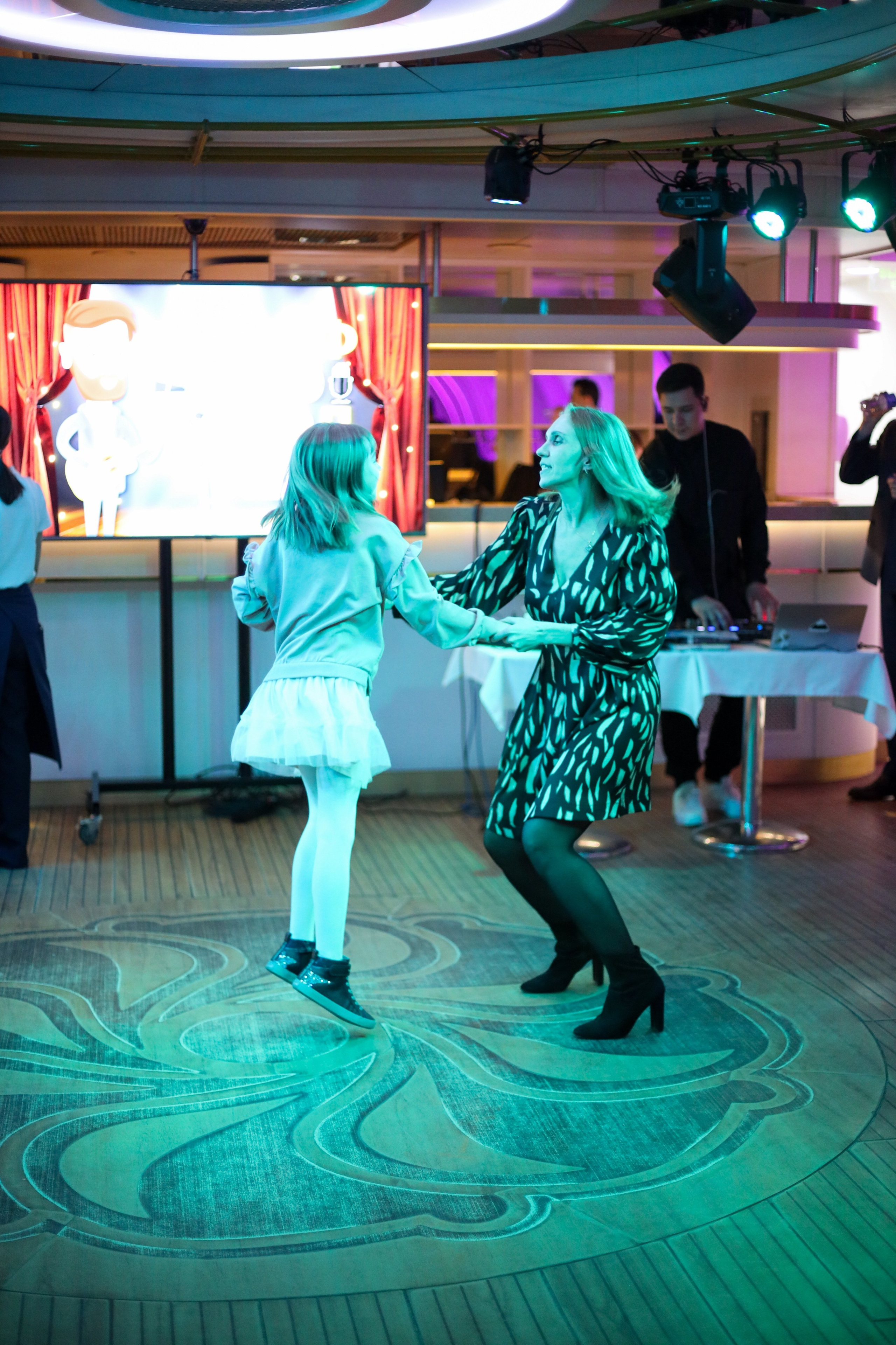 Стрит Фалькон.Теплоход Реддисон. Главная