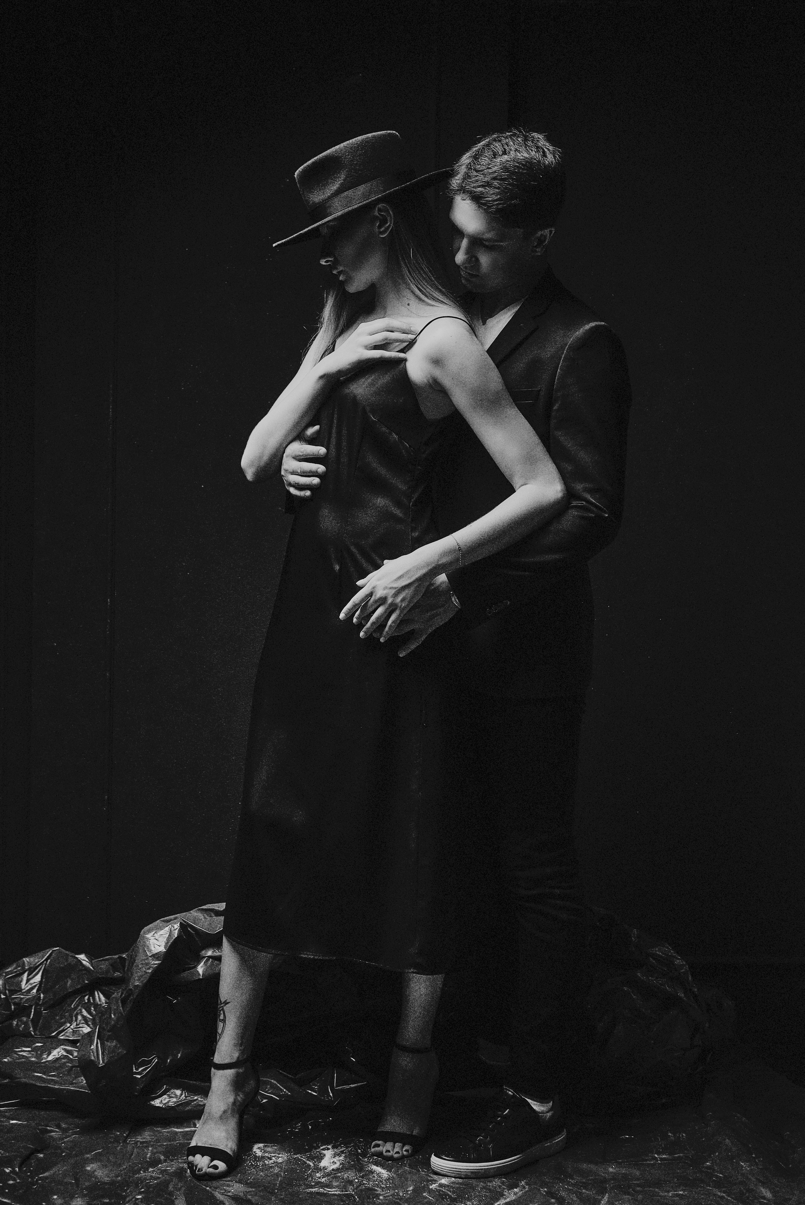 Он и она чб съемка для парня и девушки. Пенза