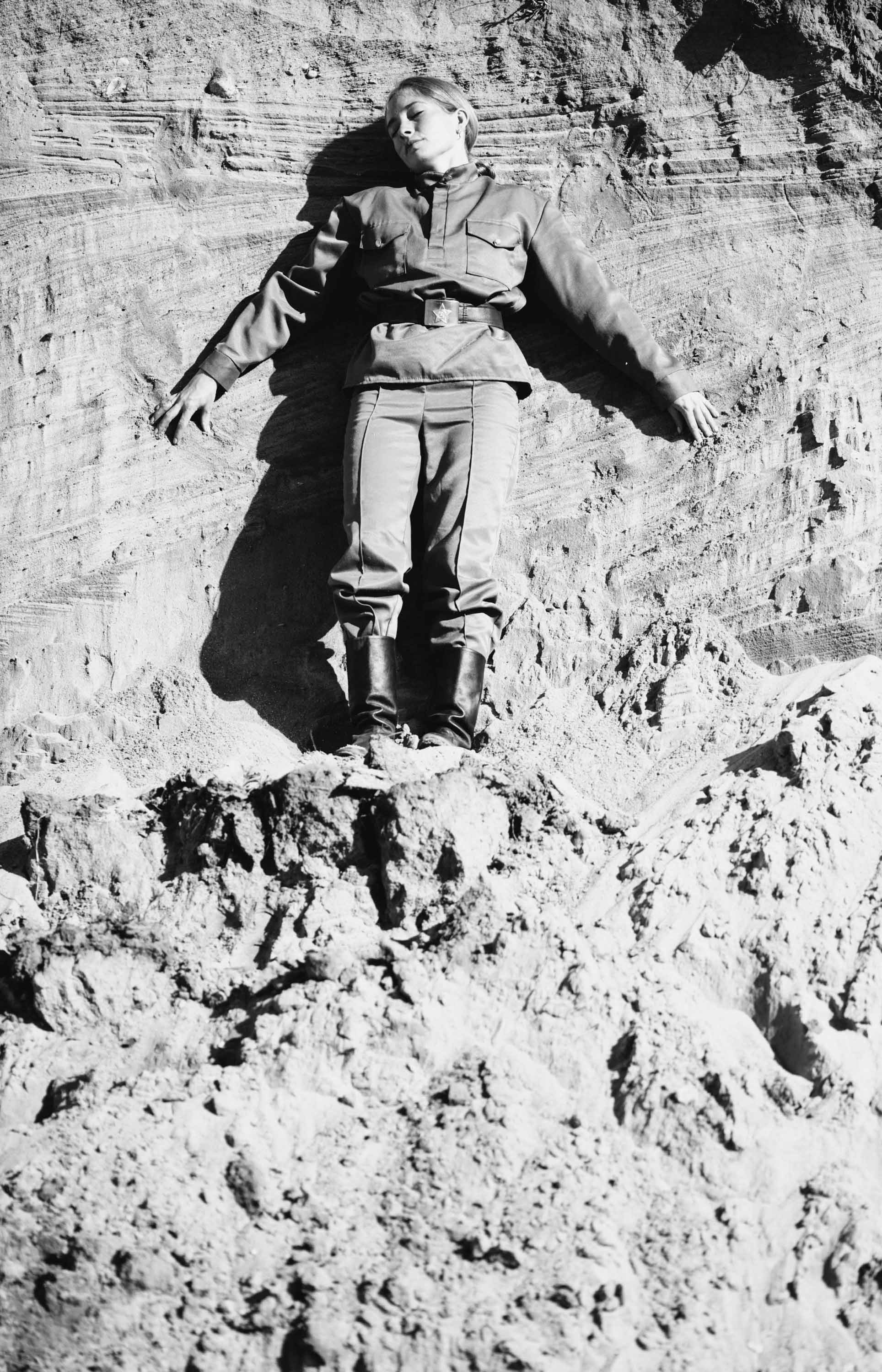 Девушка в форме. Наталия Клевинскас портретный фотограф в Костроме