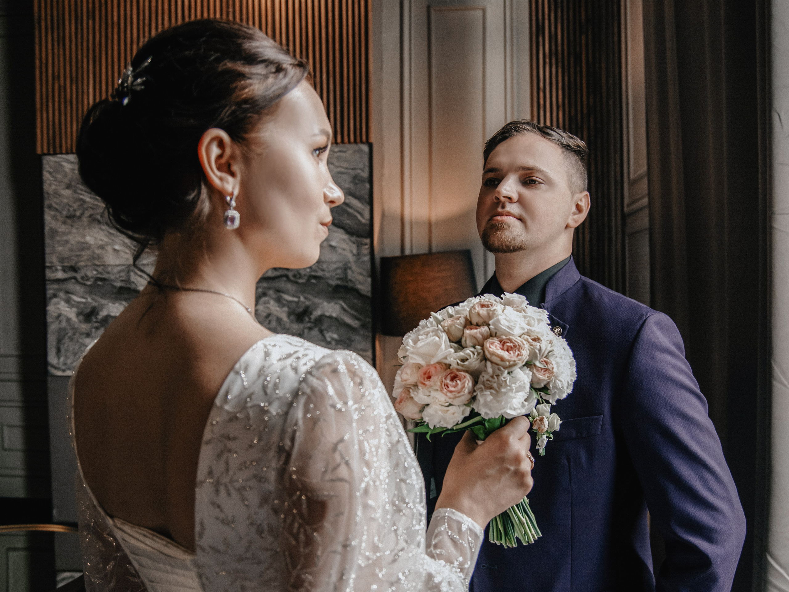 Свадебный фотограф в ДК Горького, Новосибирск | Яна Иванова. Семейный и свадебный фотограф в Новосибирске Иванова Яна