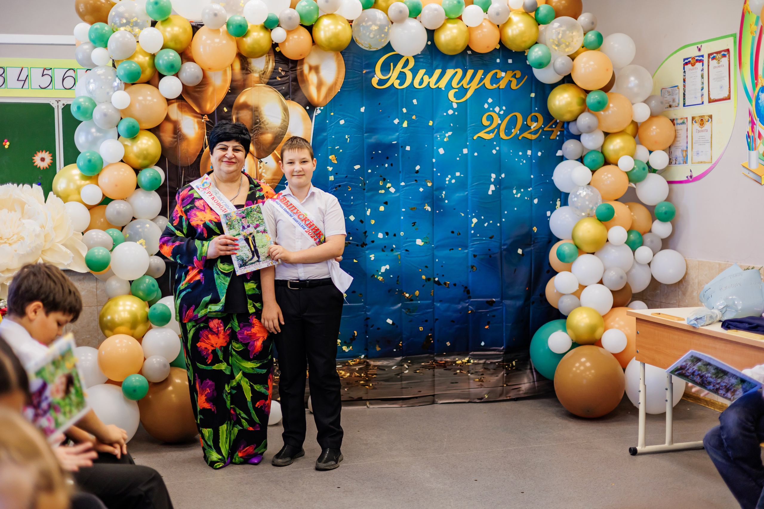 Выпуск 4а 25школа'24 год. Свадебный и семейный фотограф в Армавире