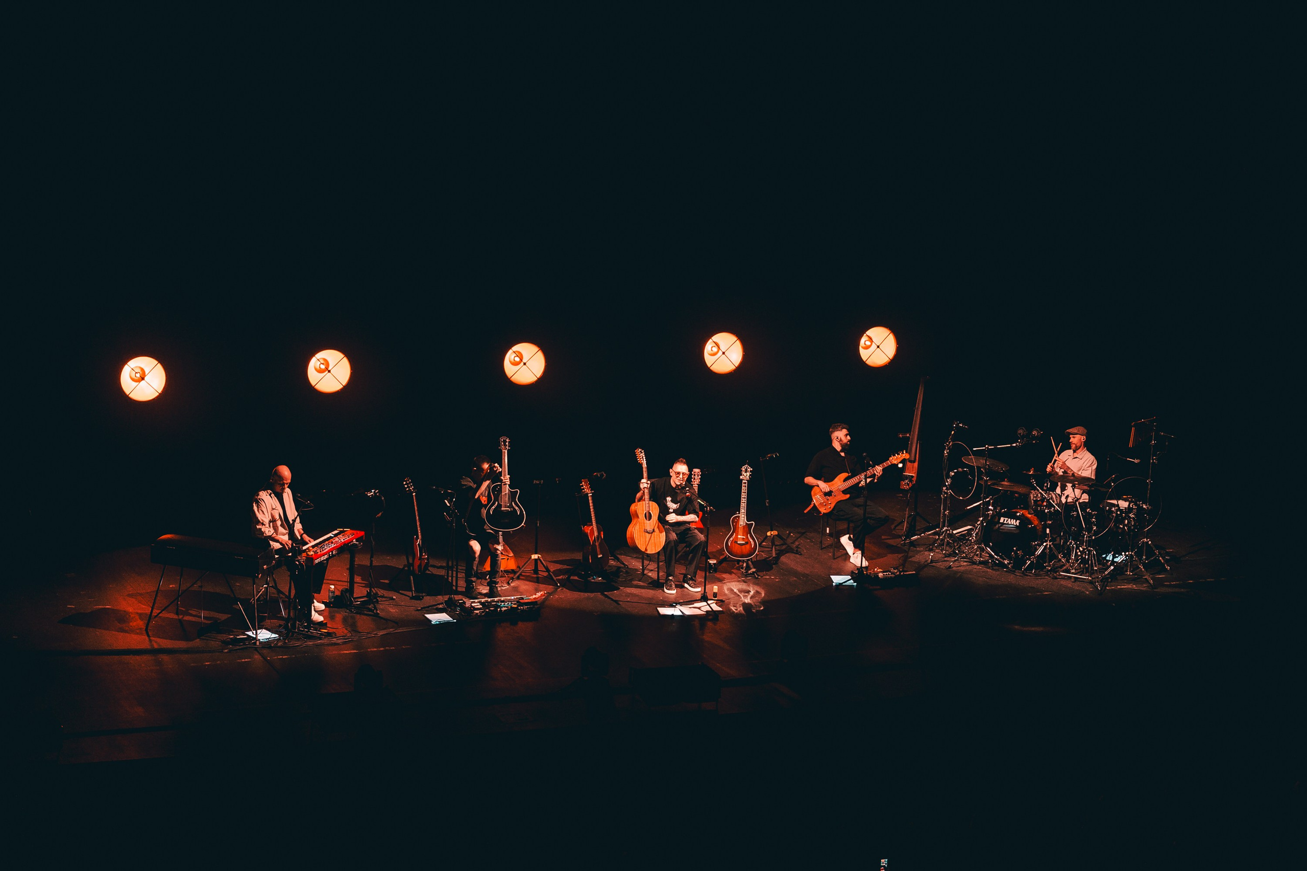 Звери. Магия музыки в кадре: Концертная Фотография