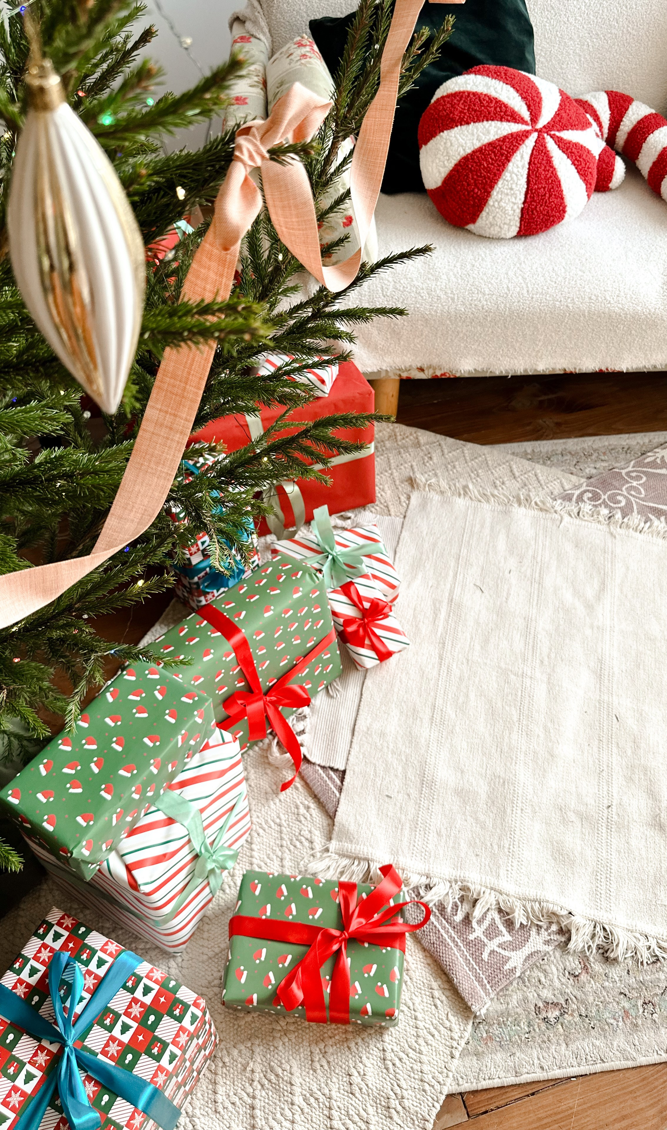 Примерное оформление фотостудии «Берлин» , Новый год 2025–2026 гг. Семейный и детский фотограф в Краснодаре Анна Трашкова