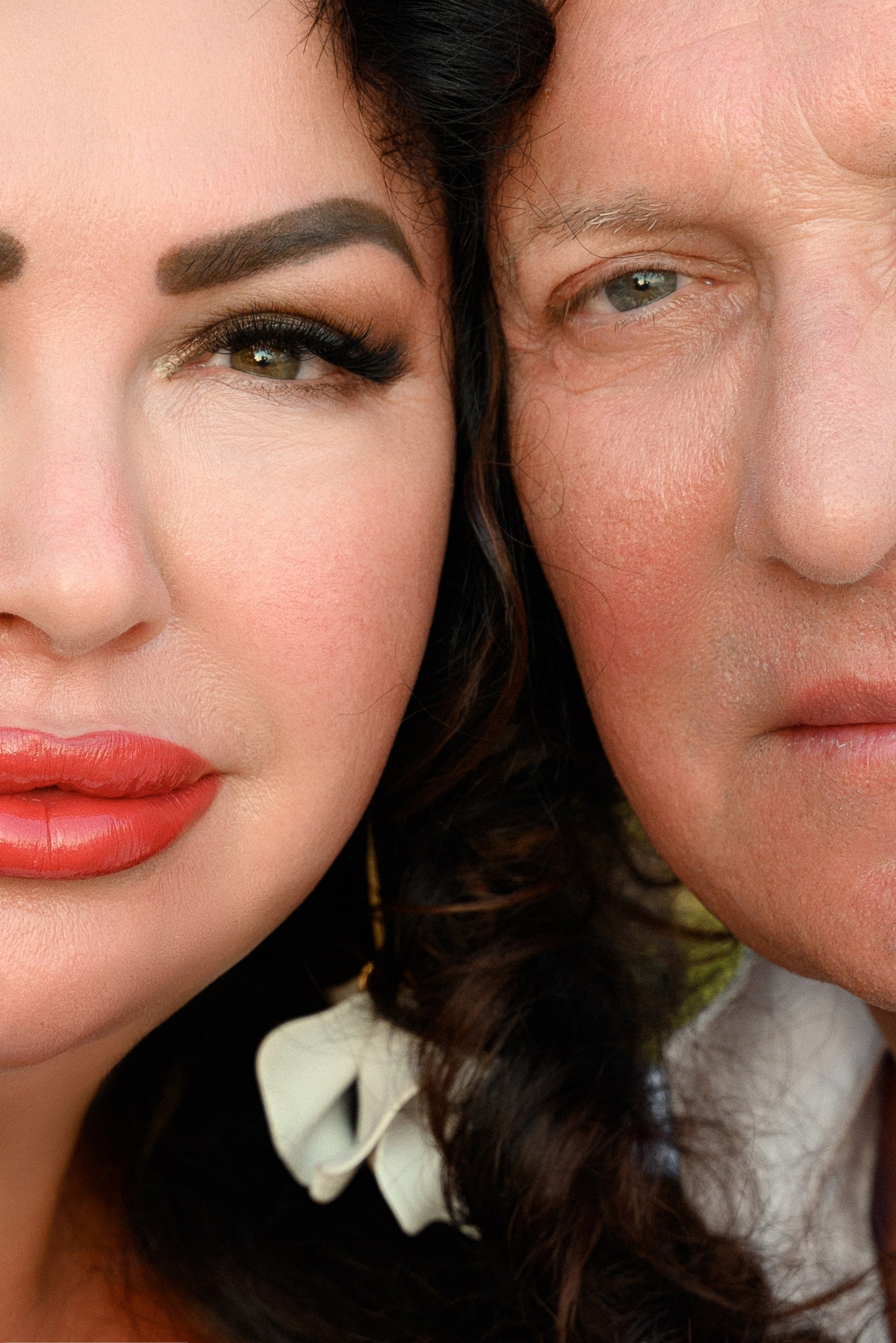 Отдых в Сочи: фотосессия у пальм в парке с профессиональным фотографом