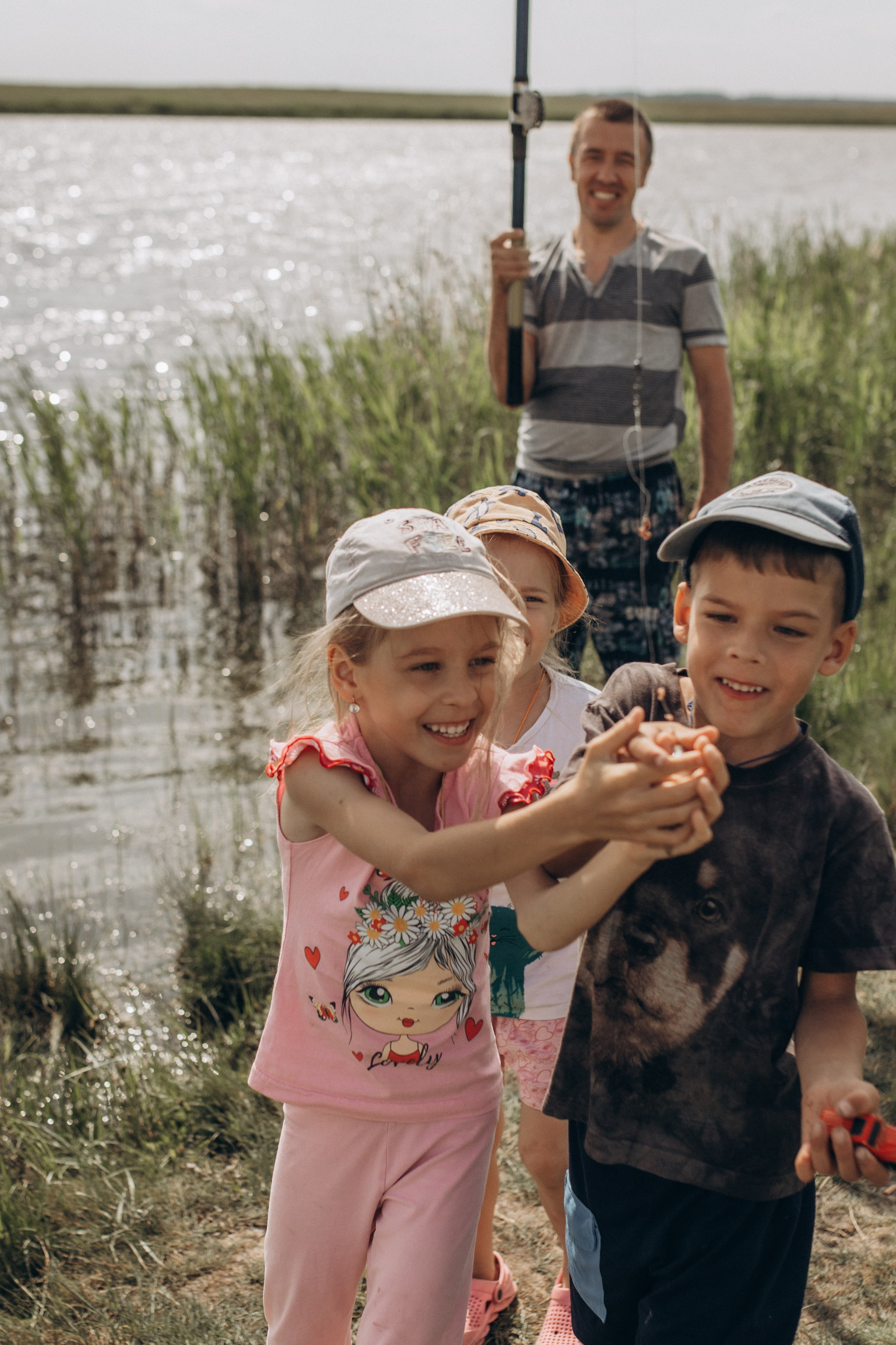 Семейная рыбалка. Семейный фотограф lifestyle в Новосибирске Елена Шпилевая