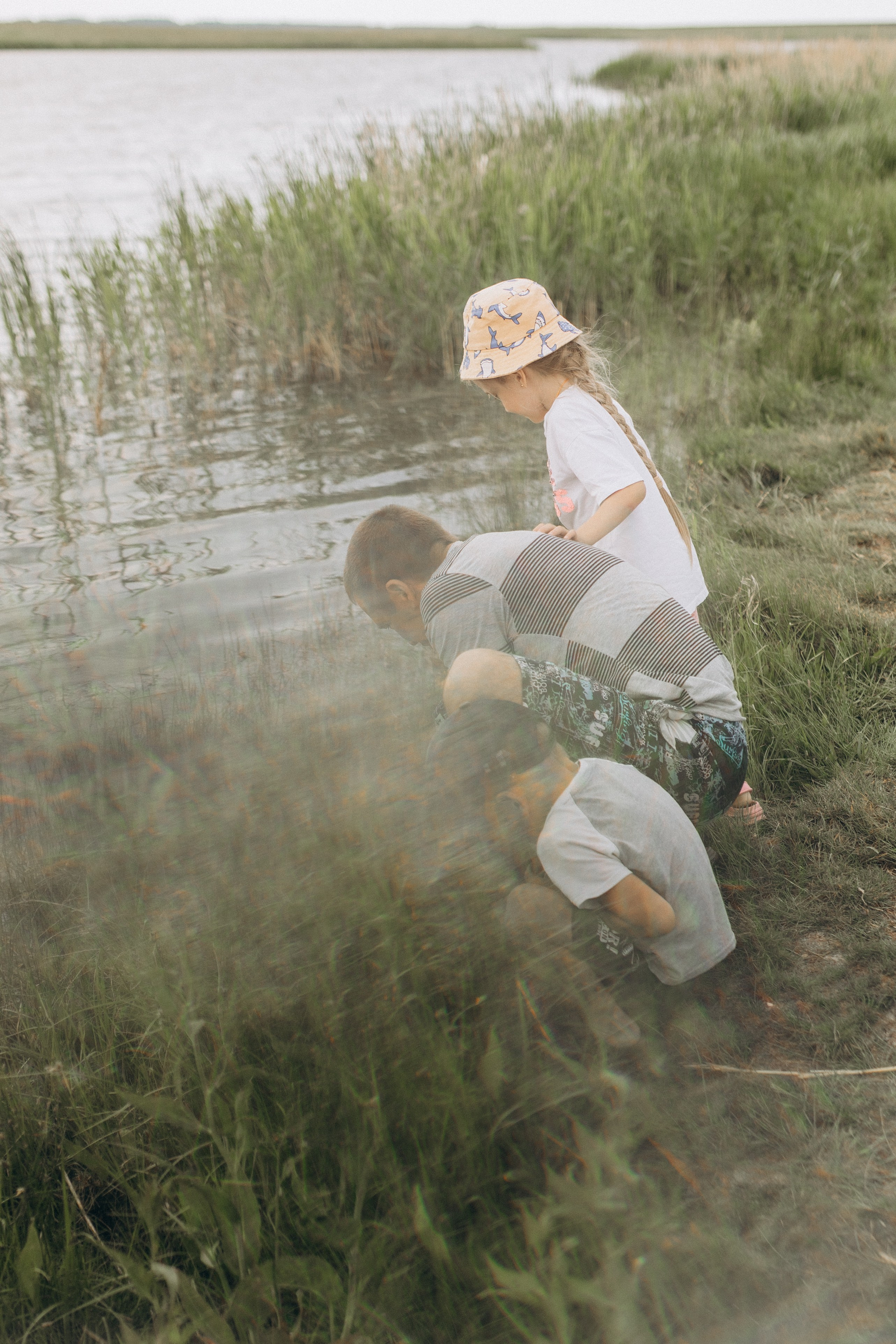 Семейная рыбалка. Семейный фотограф lifestyle в Новосибирске Елена Шпилевая