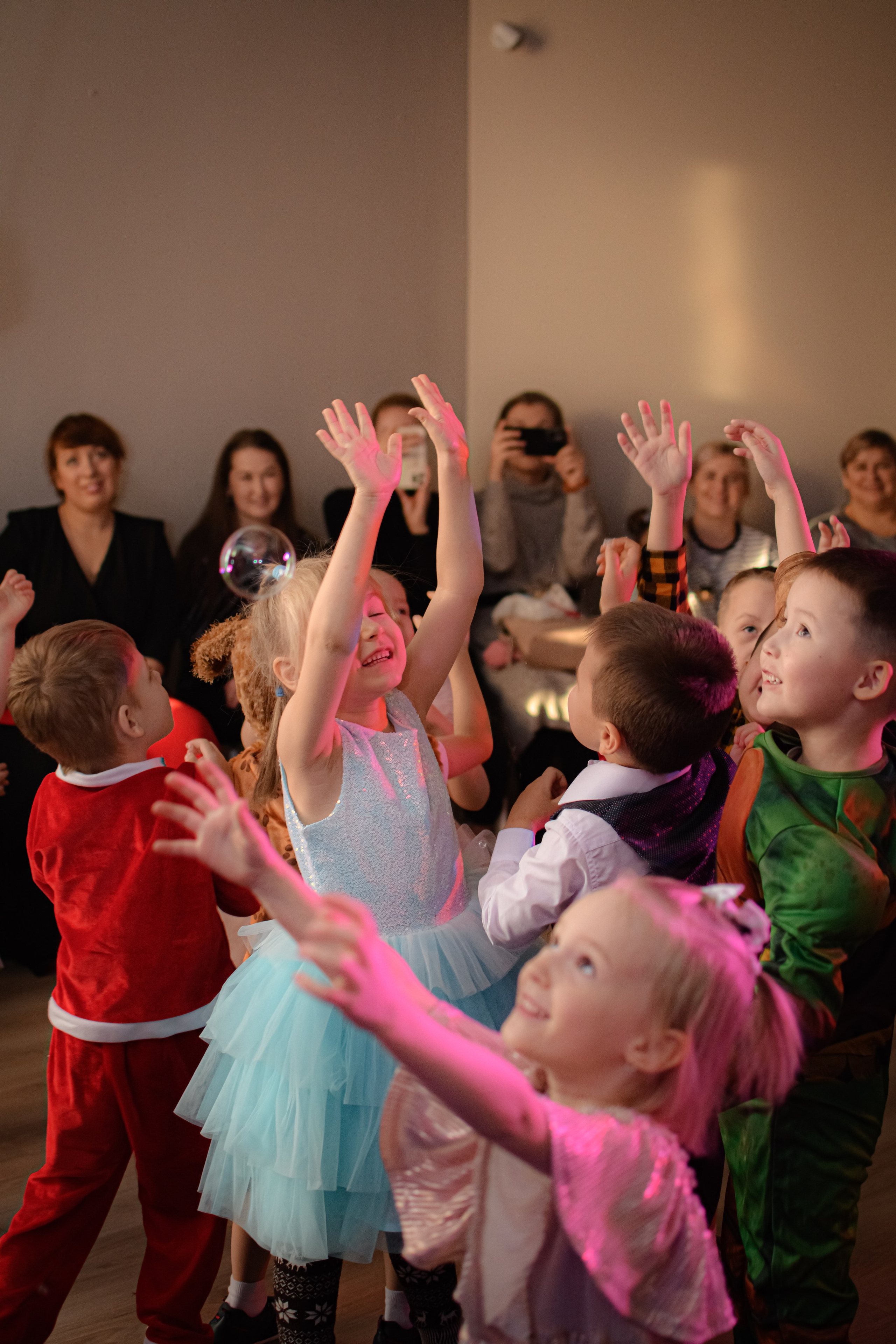 HAPPY NEW YEAR. Photokarish