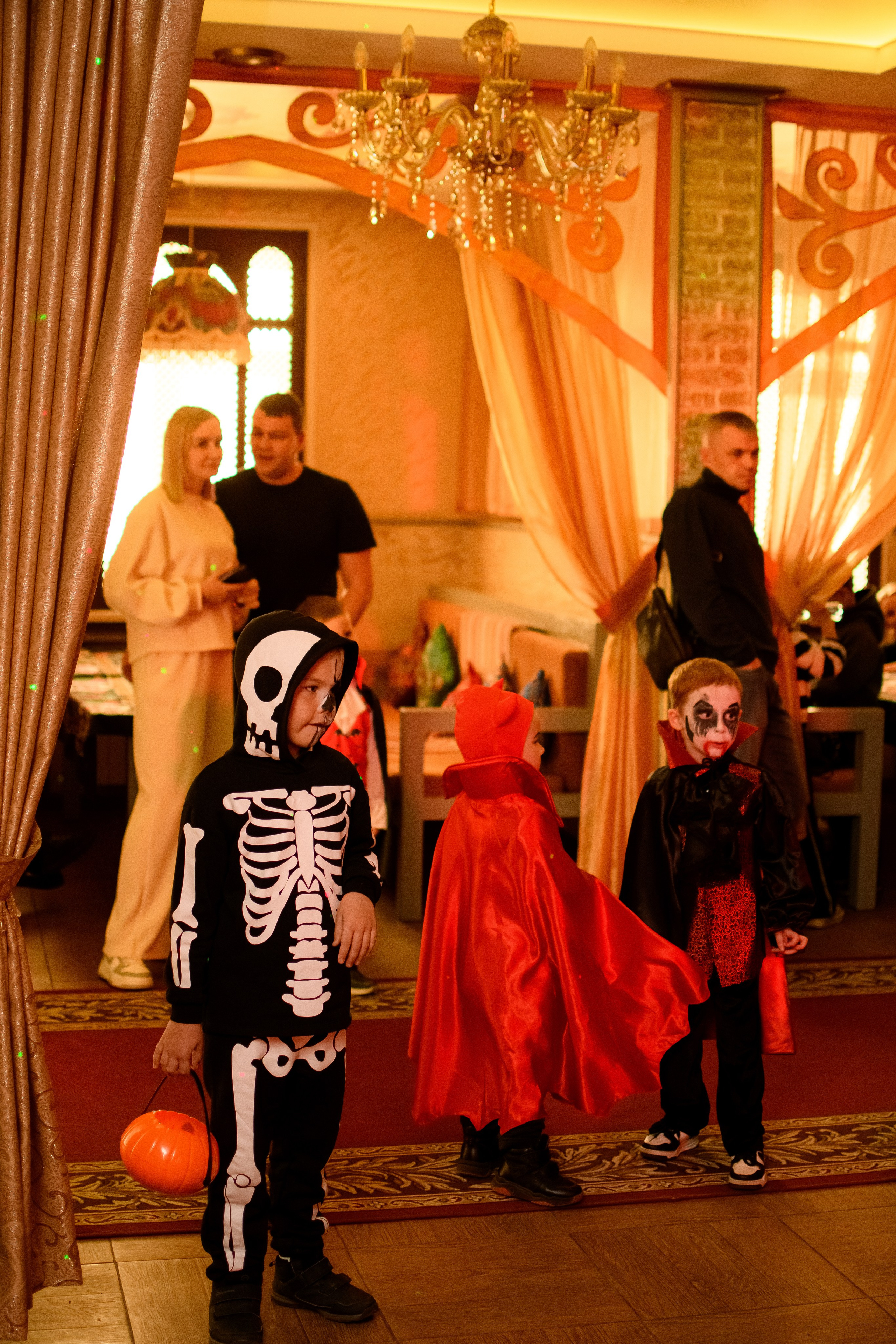 HALLOWEEN. Photokarish