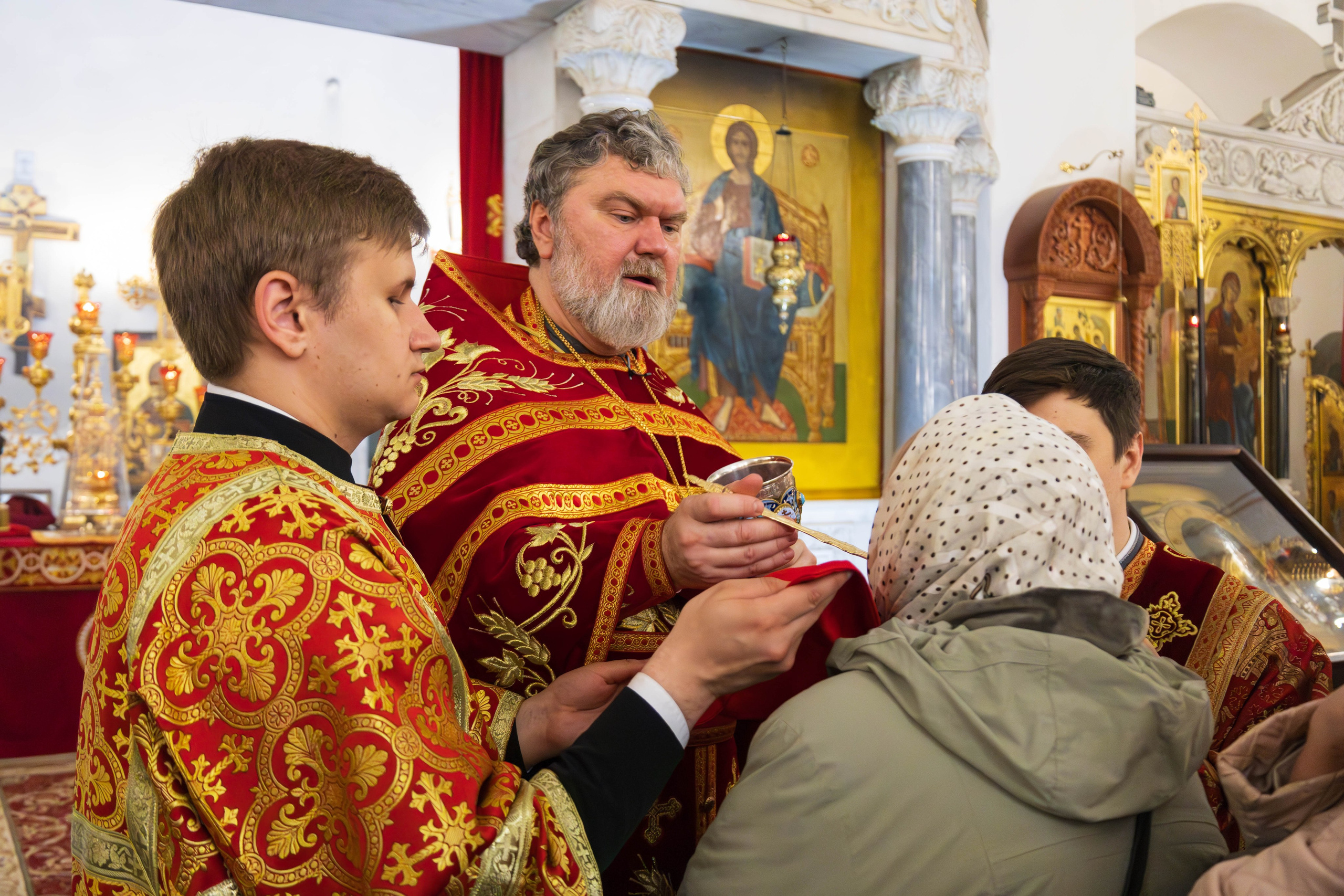 Светлое Христово Воскресение. Пасхальная Заутреня. Репортажный фотограф в Москве Иван Кулак