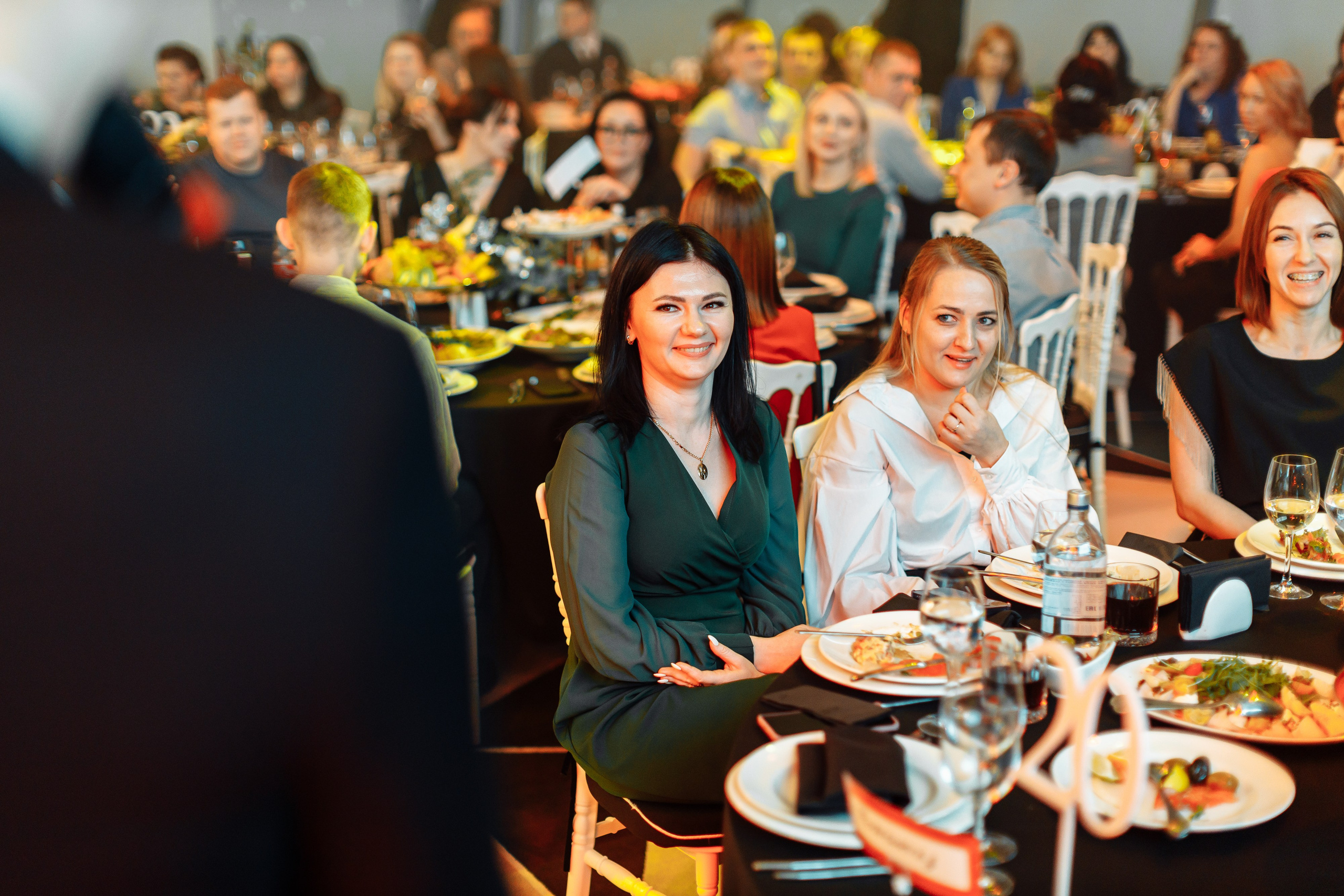 Корпоратив ПолСтраны. Свадебный и портретный фотограф в Королёве Сергей Чихарев