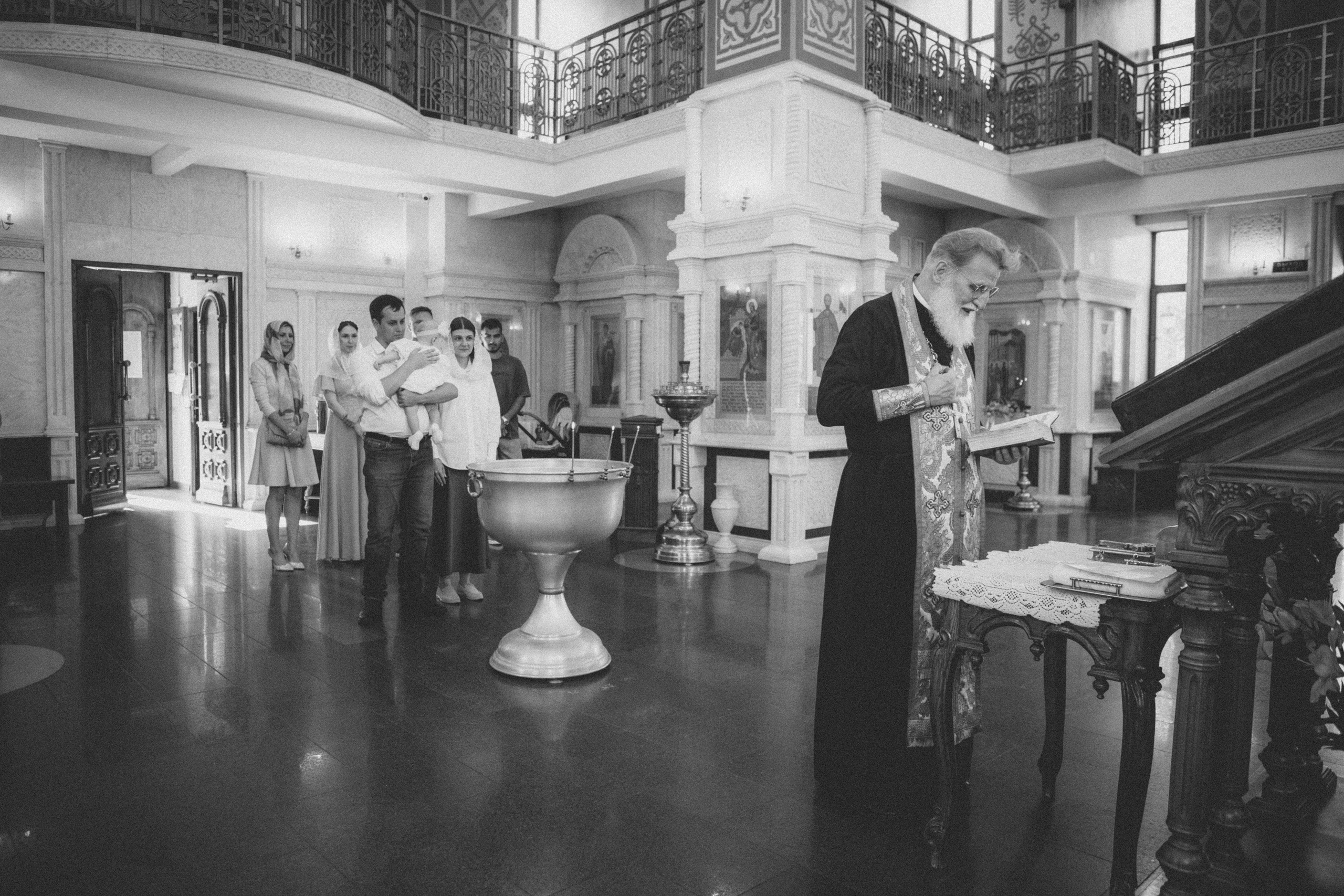 Крещение Софьи. Семейный фотограф и фотограф на роды в Ростове-на-Дону Мухина Виктория