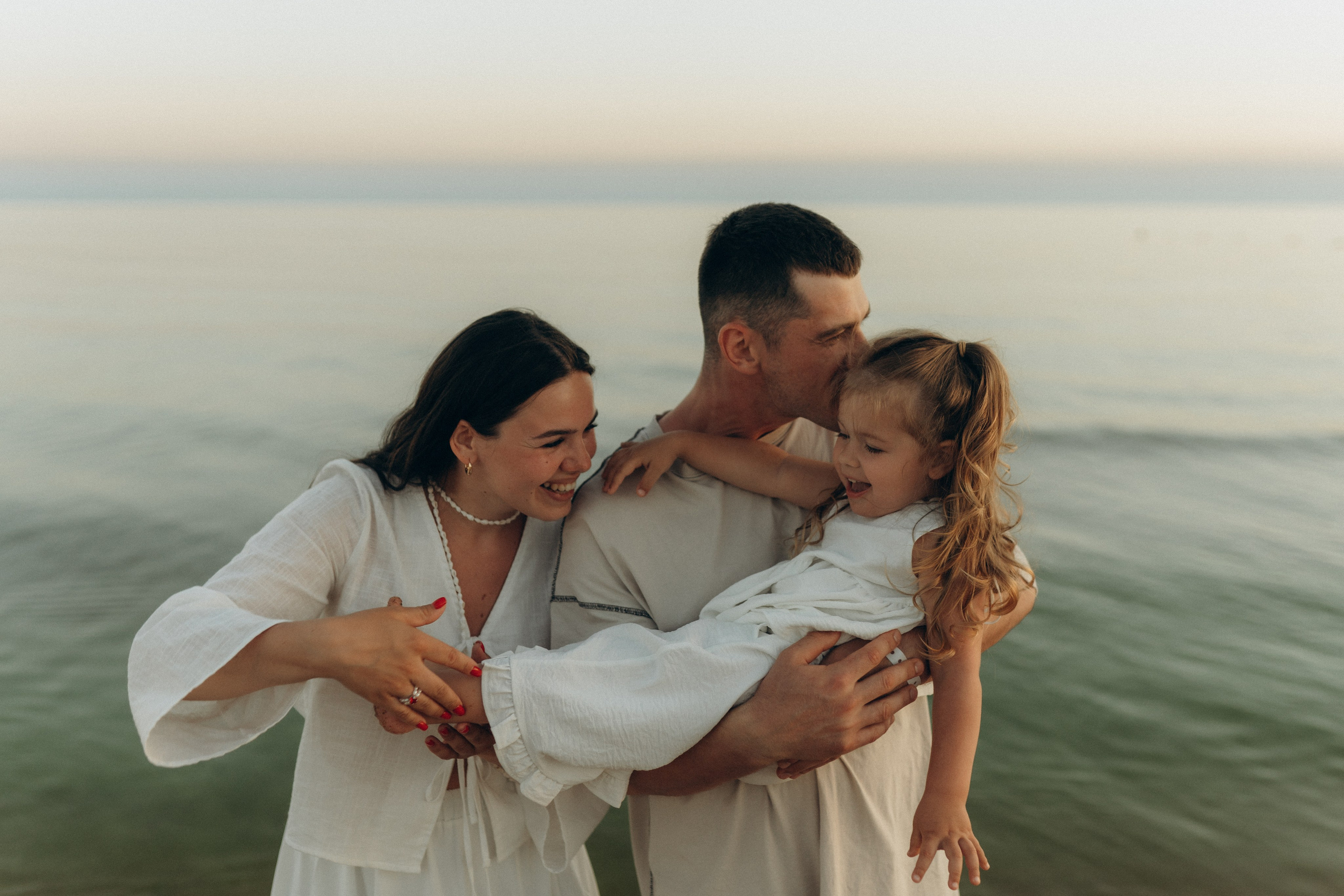 Приключения Аделины на море. Семейный lifestyle фотограф в Москве Рената Рафикова