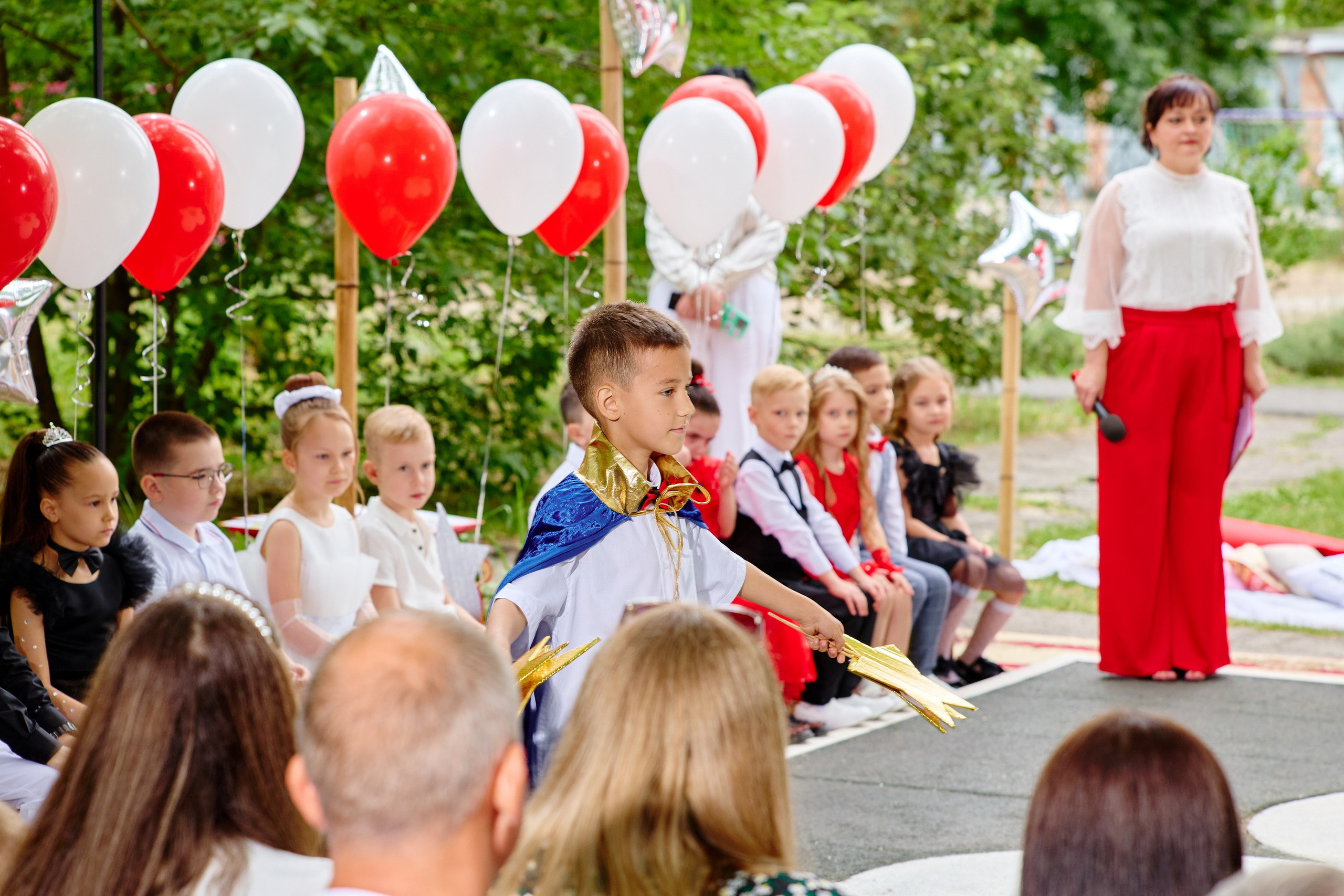 Выпускной 45 сад. Фотограф Выпускные альбомы Таганрог Сергей Коробченко
