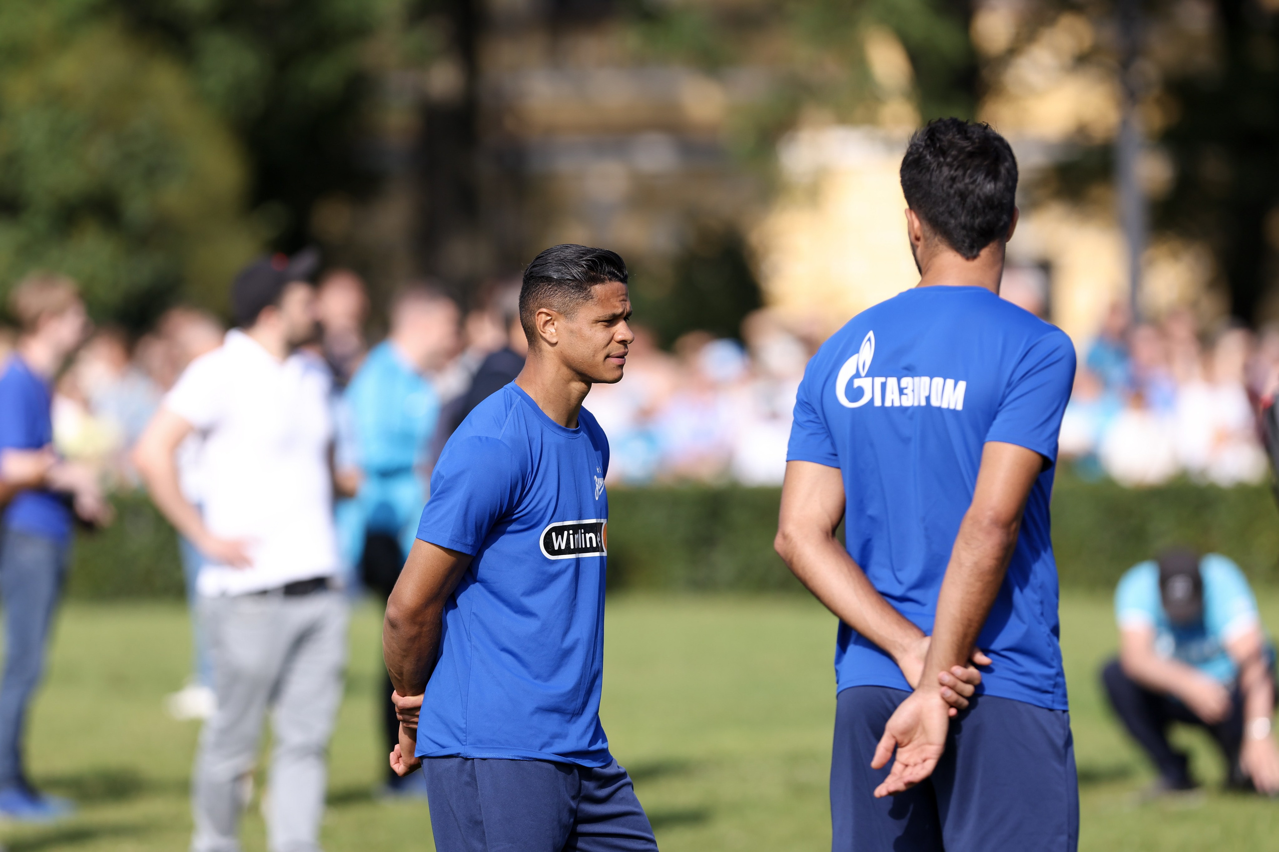 Открытая тренировка ФК «Зенит» Санкт-Петербург. Спортивный и репортажный фотограф Антон Тереханов