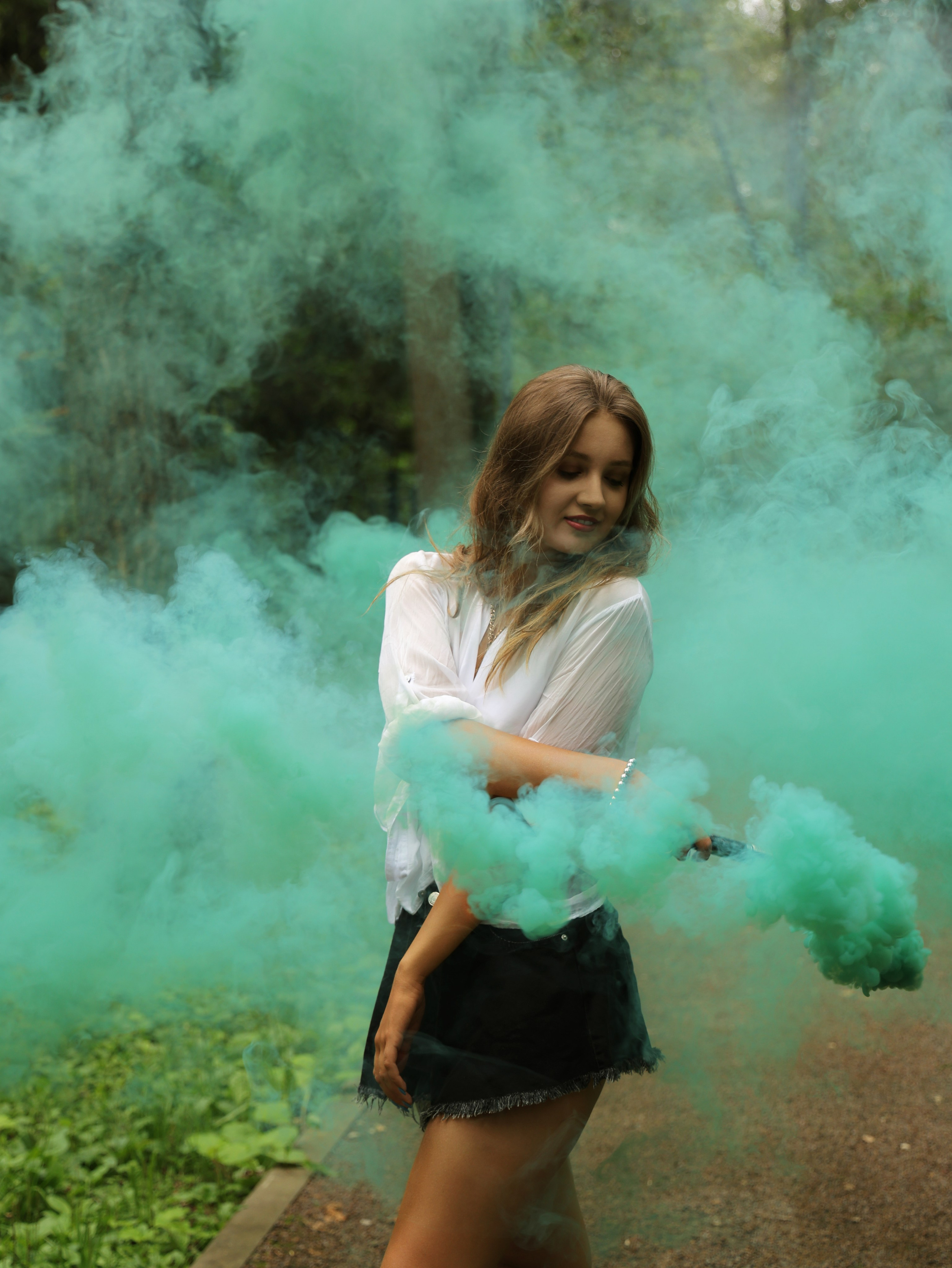 Фотосессия с дымовыми шашками с Настей. Ильдар Салимов — портретный и репортажный фотограф в Москве