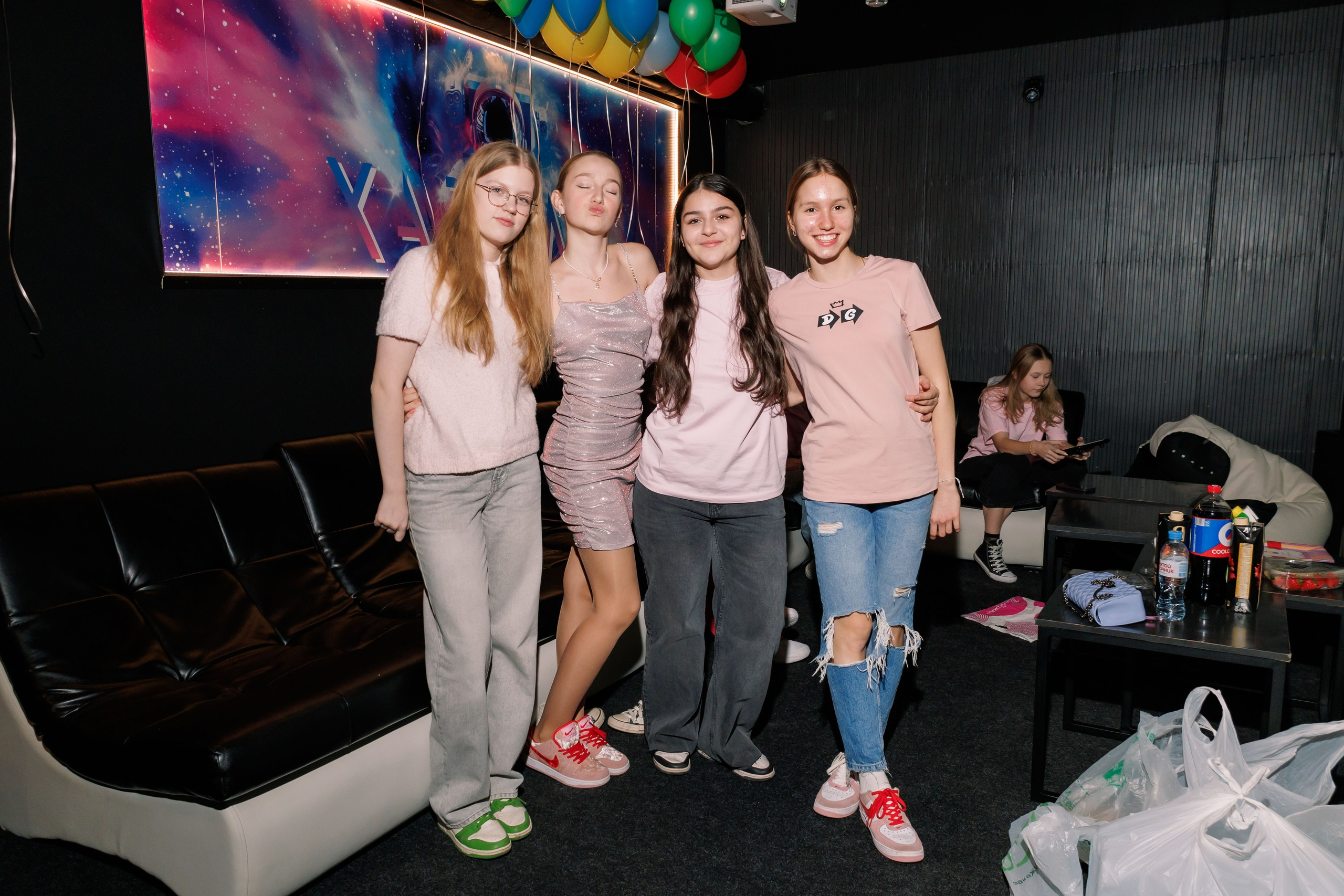 День Рождения в караоке. Фотограф в Москве Дмитрий Емельянов