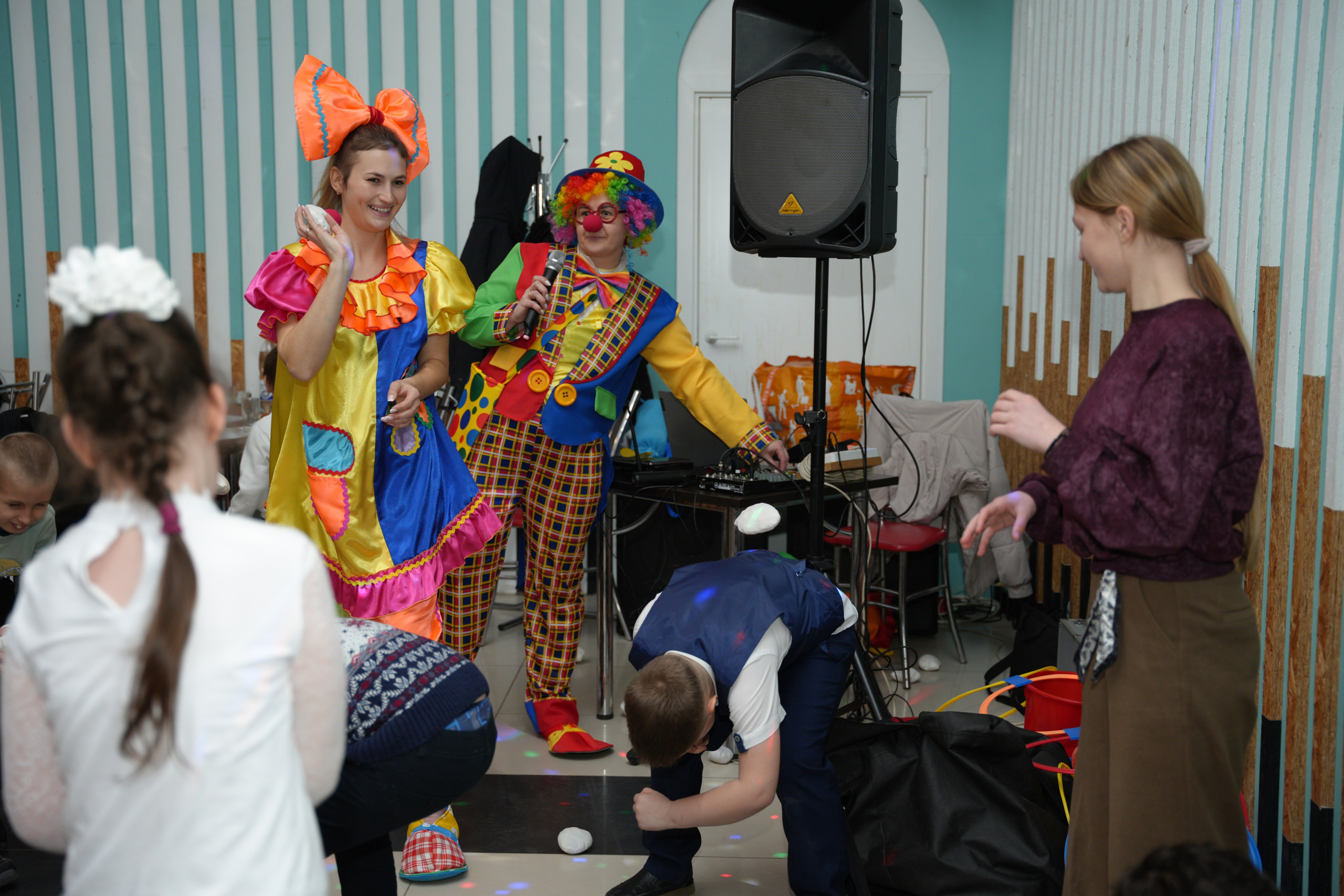 Социально —благотворительная акция «Ты в этом мире не один», посвященная Международному дню инвалидов. ВЫПУСКНЫЕ АЛЬБОМЫ, Школьный фотограф, семейный и свадебный в Саратове и области Ольга Плаксина