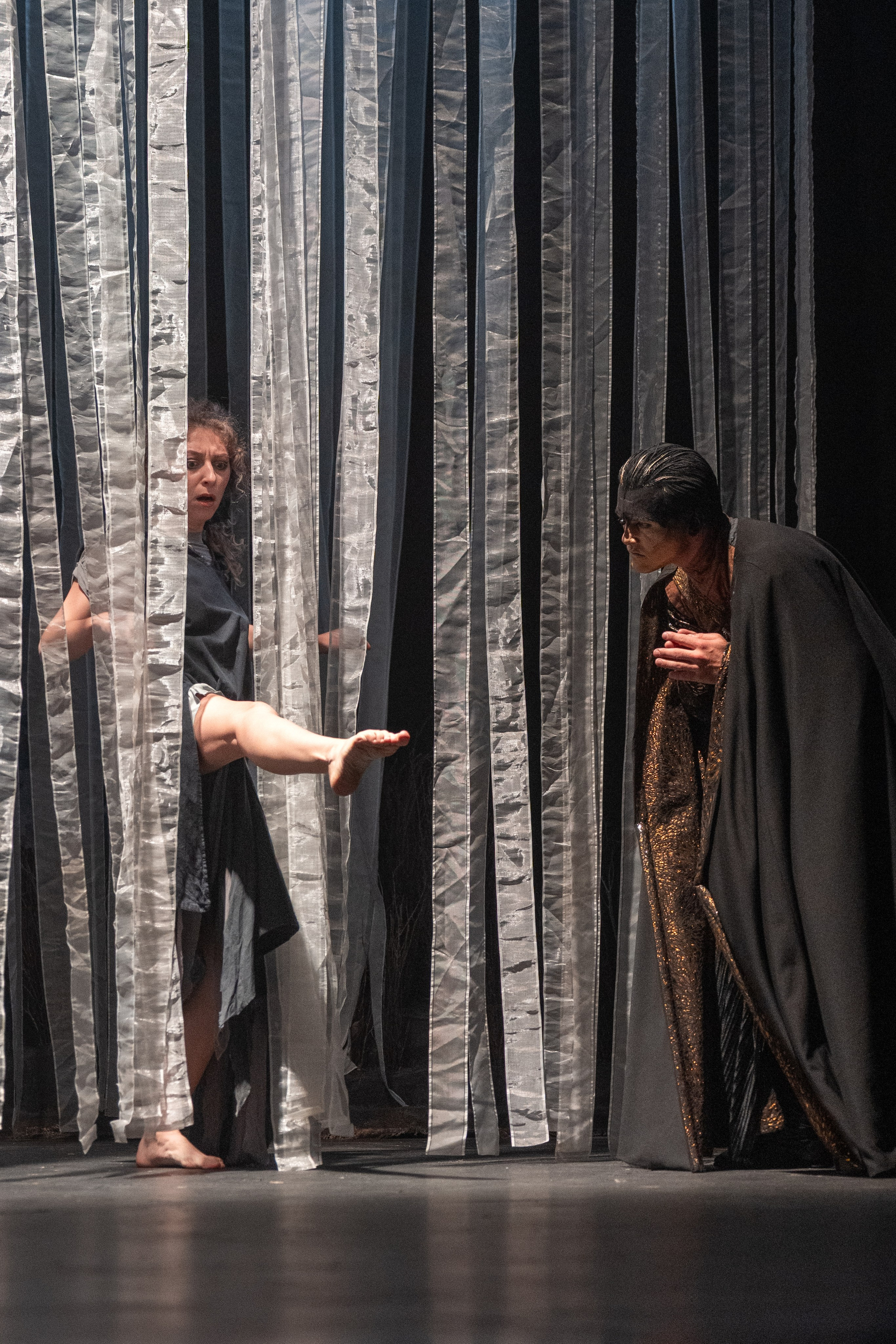 Алтайский молодёжный театр: Яга. Сайт фотографа Сергея Абрамова