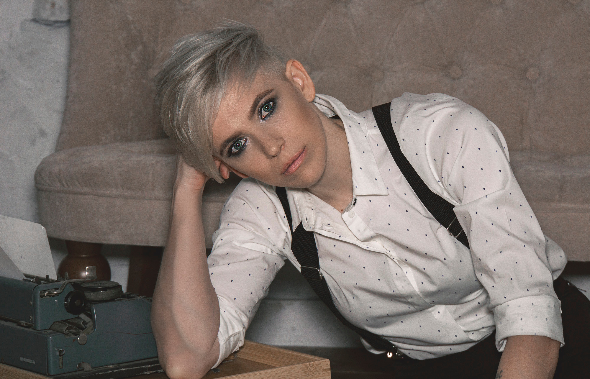 Елена 2023 студия КРЫЛЬЯ. Фотограф в Екатеринбурге Светлана Ренжина