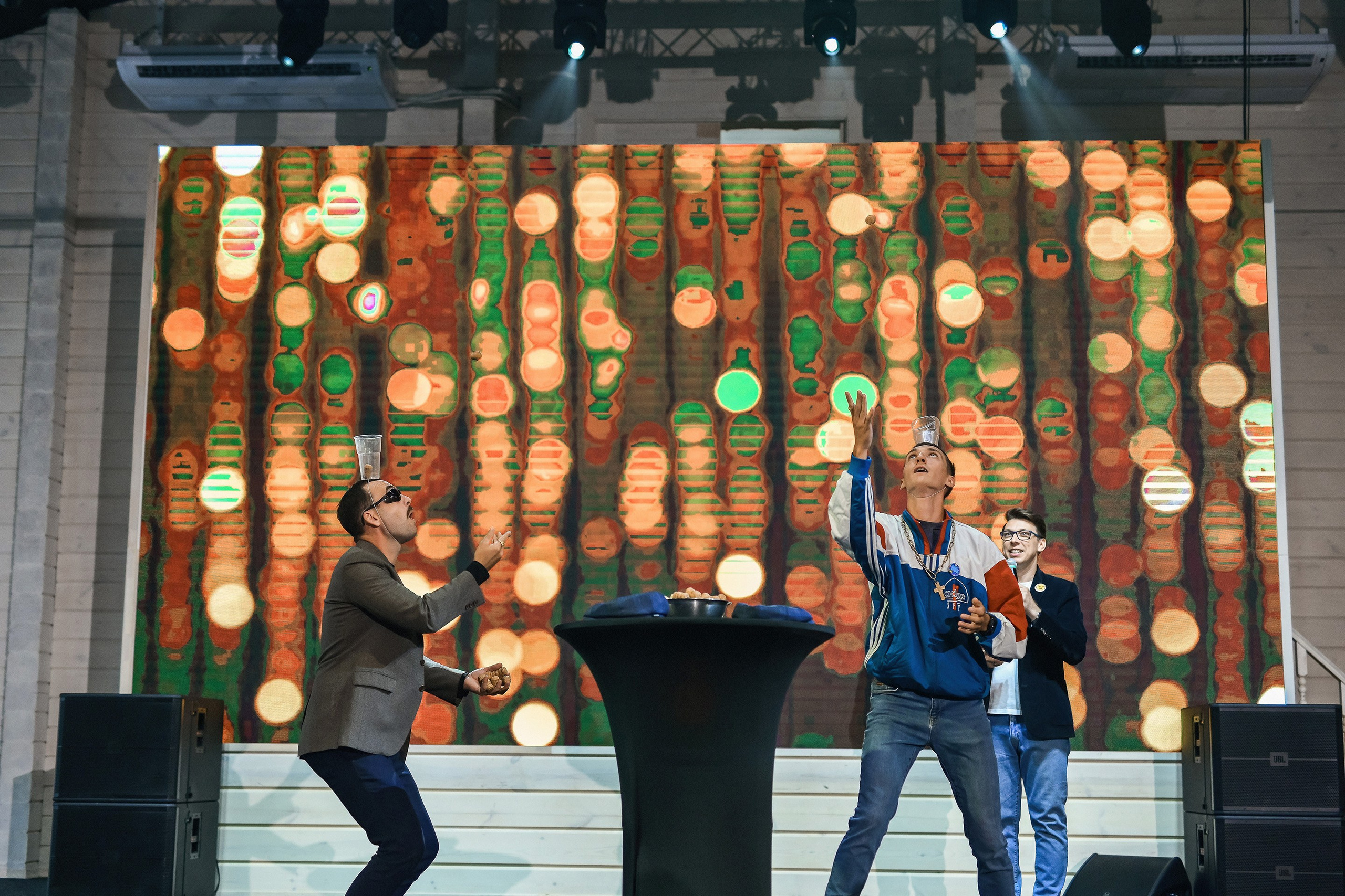 📸 Фоторепортажи с корпоративов и юбилеев в Красноярске | Примеры работ. 📸 Свадебный и семейный фотограф в Красноярске Тихомиров Евгений | 17 лет опыта | 800+ свадеб