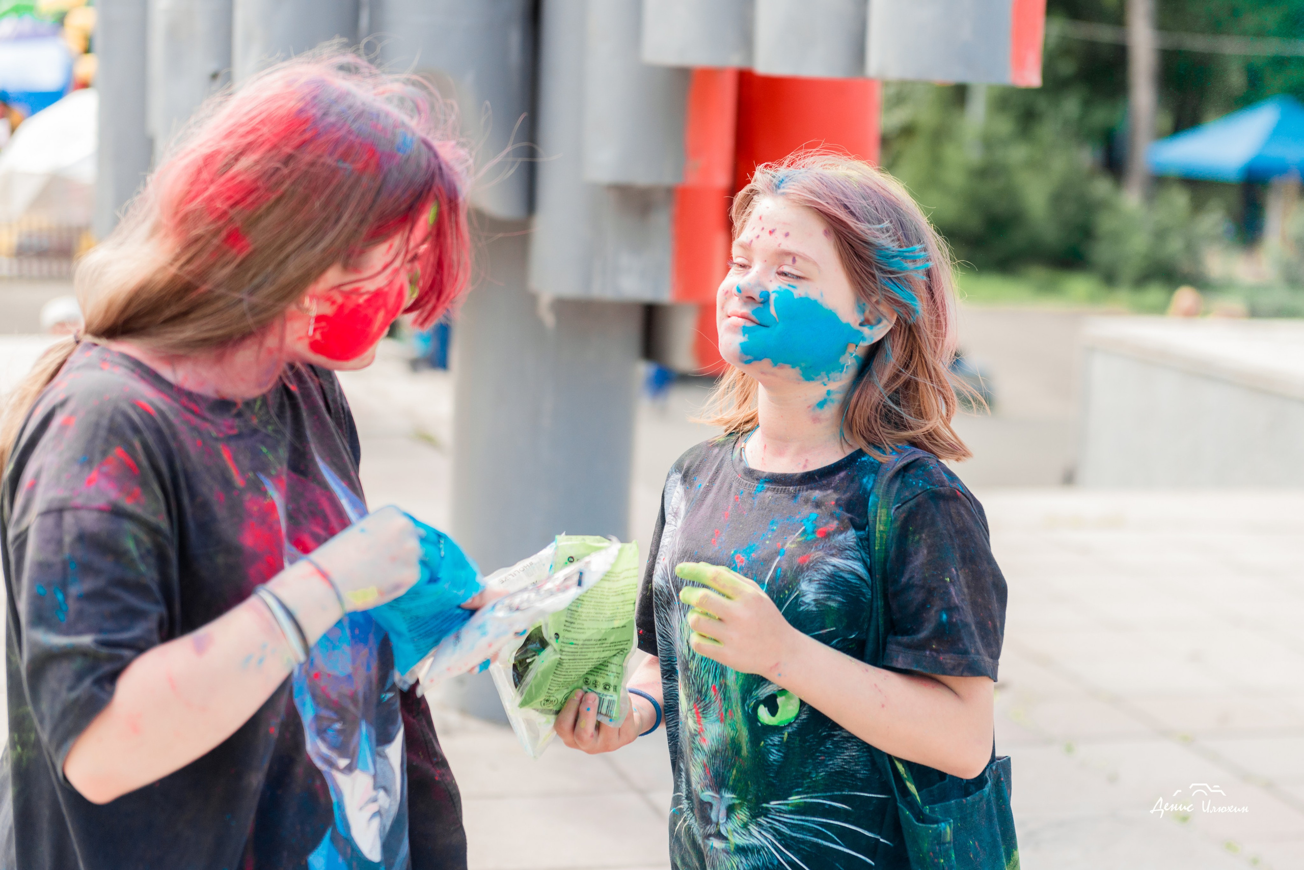 Краски Холи в Комсомольском Парке 2023. Детский фотограф, семейный фотограф и репортажи в Кемерово