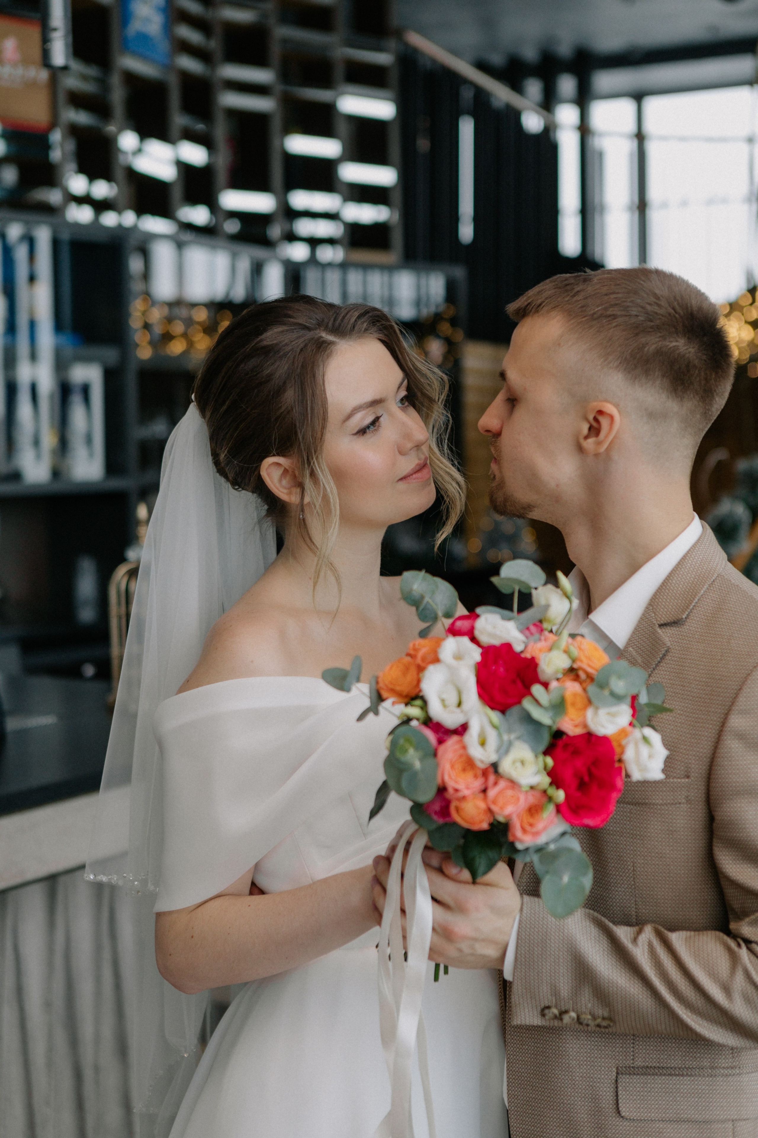 Ксюша и Илья. Утро в отеле роспись в Birds. Свадебный и портретный фотограф в Москве Анастасия Масюк