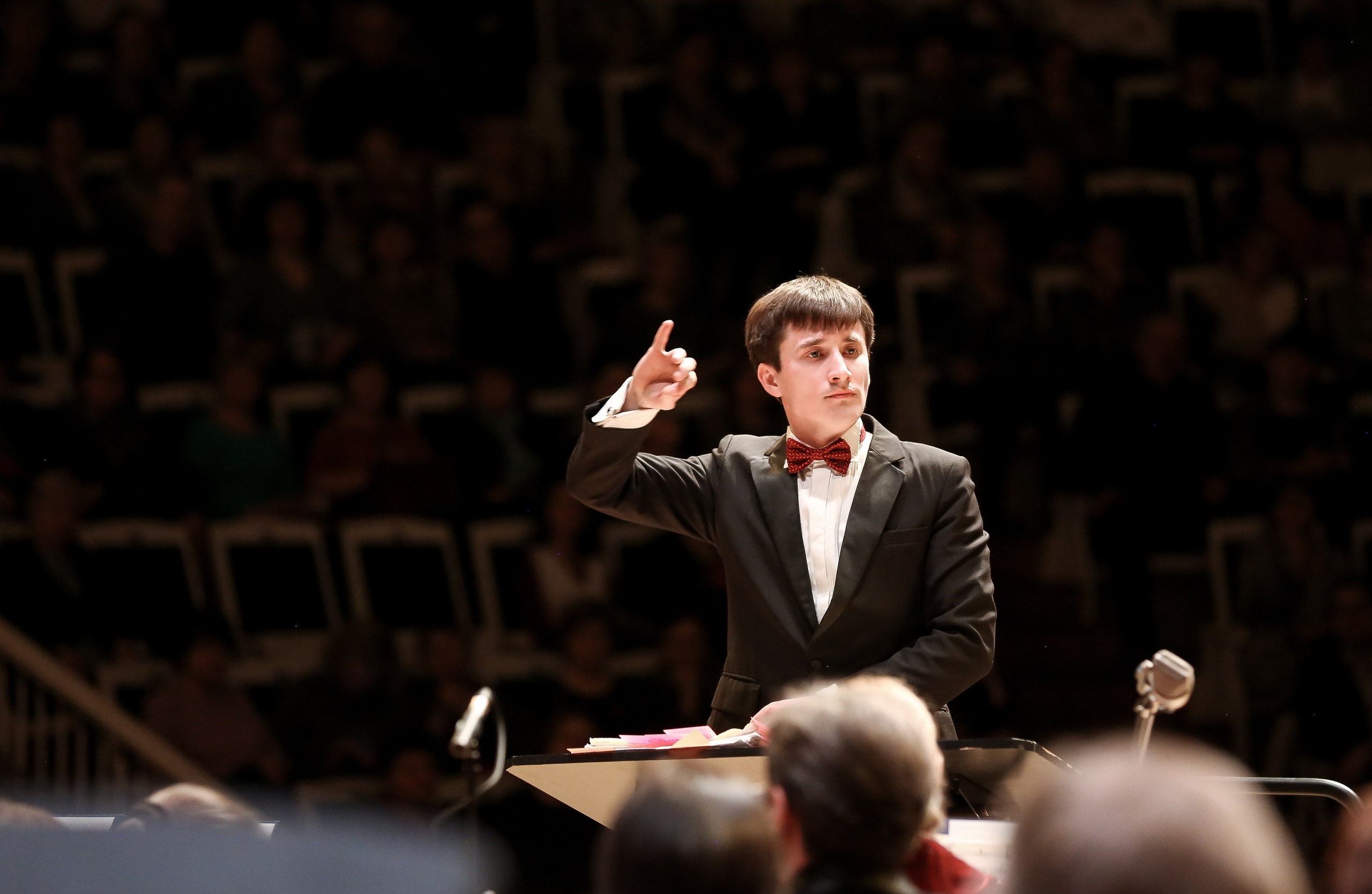 Концерт «Один виток вокруг планеты» ко Дню космонавтики. Дарья Письменюк / Darya Leitstern — фотограф, музыкант, журналист, путешественник