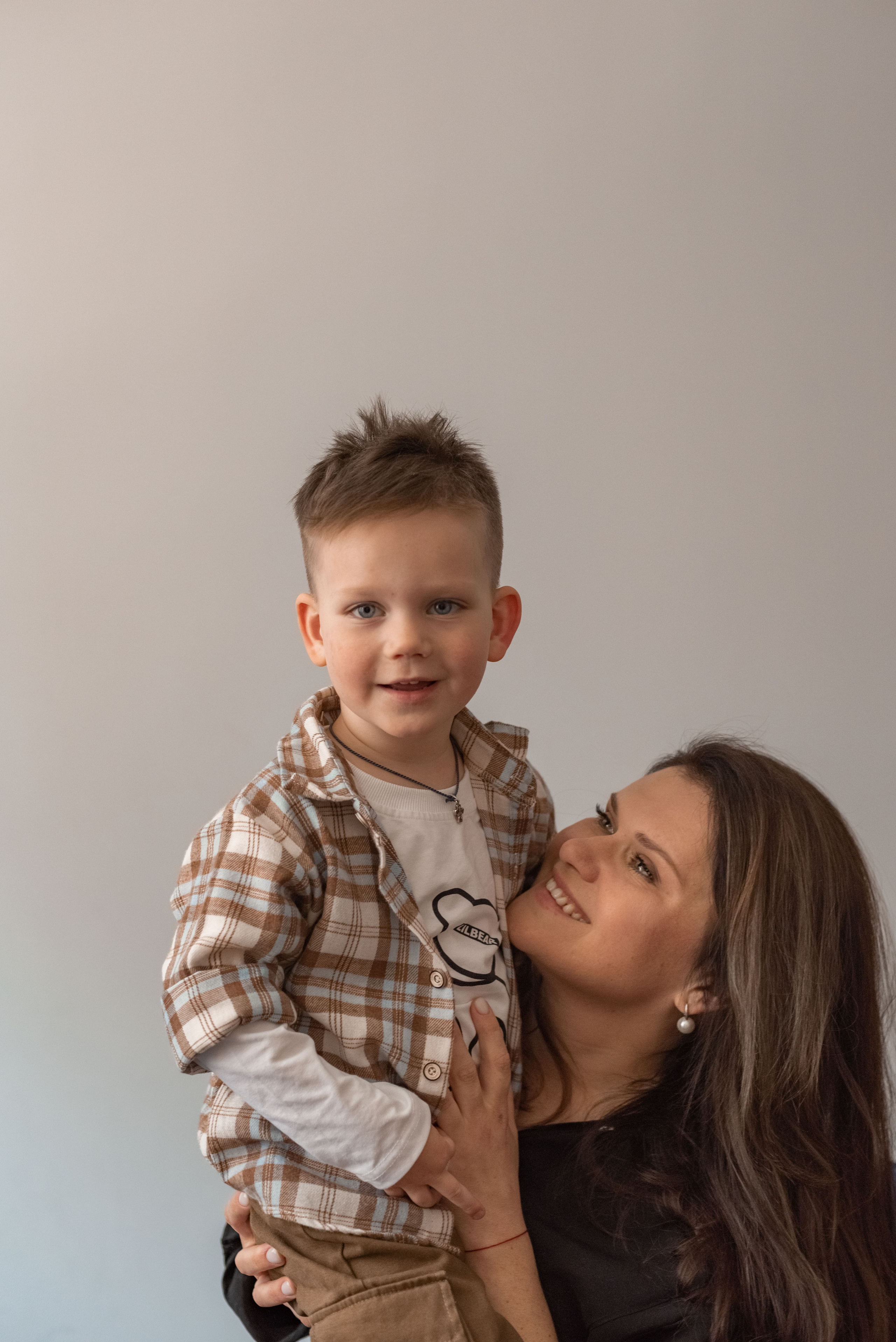 Фотосессия большой семьи дома. Анонс. Фотограф Юлия Кондратьева