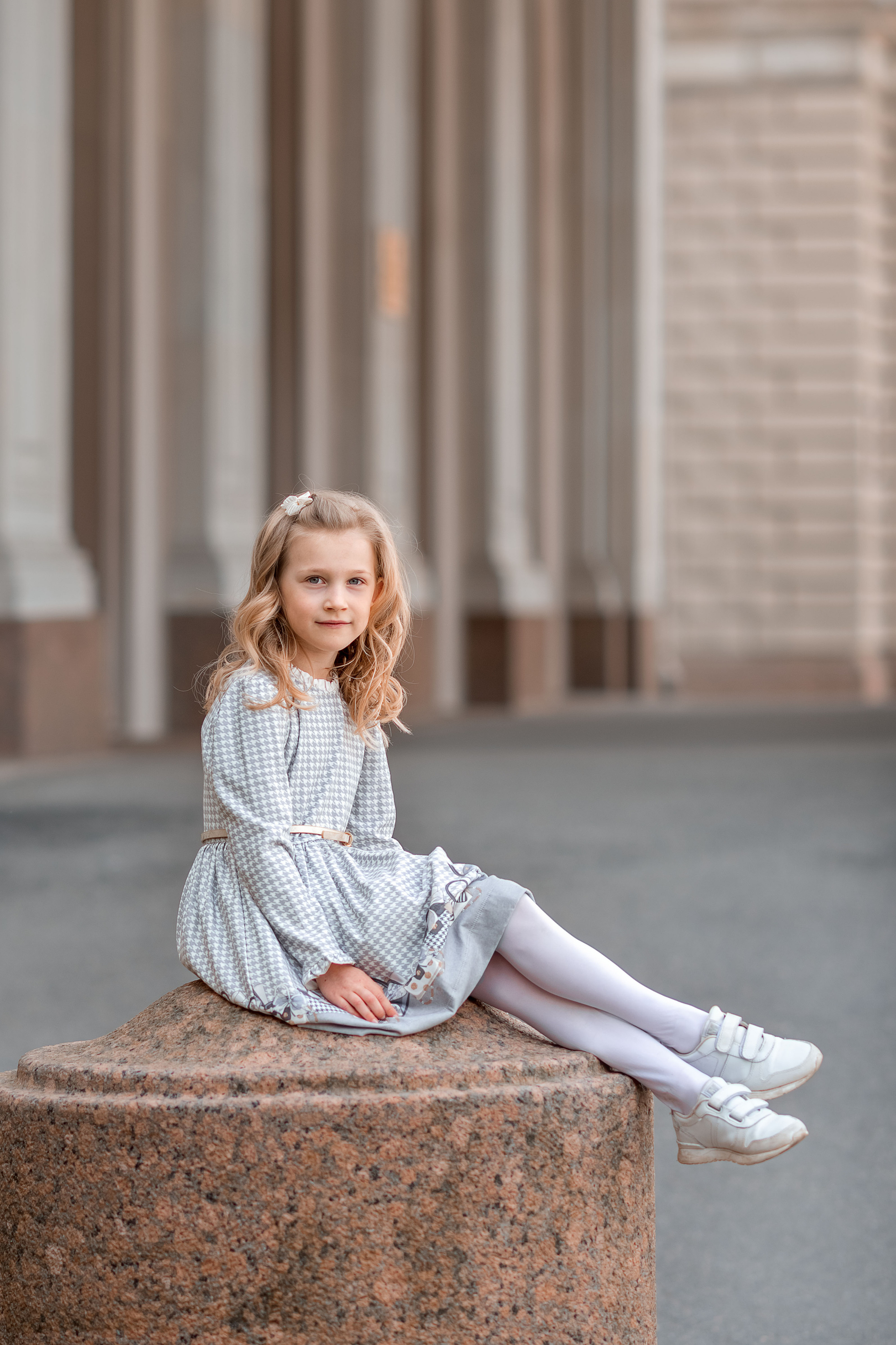 Семейная фотосессия в центре СПб. Фотограф Юлия Кондратьева