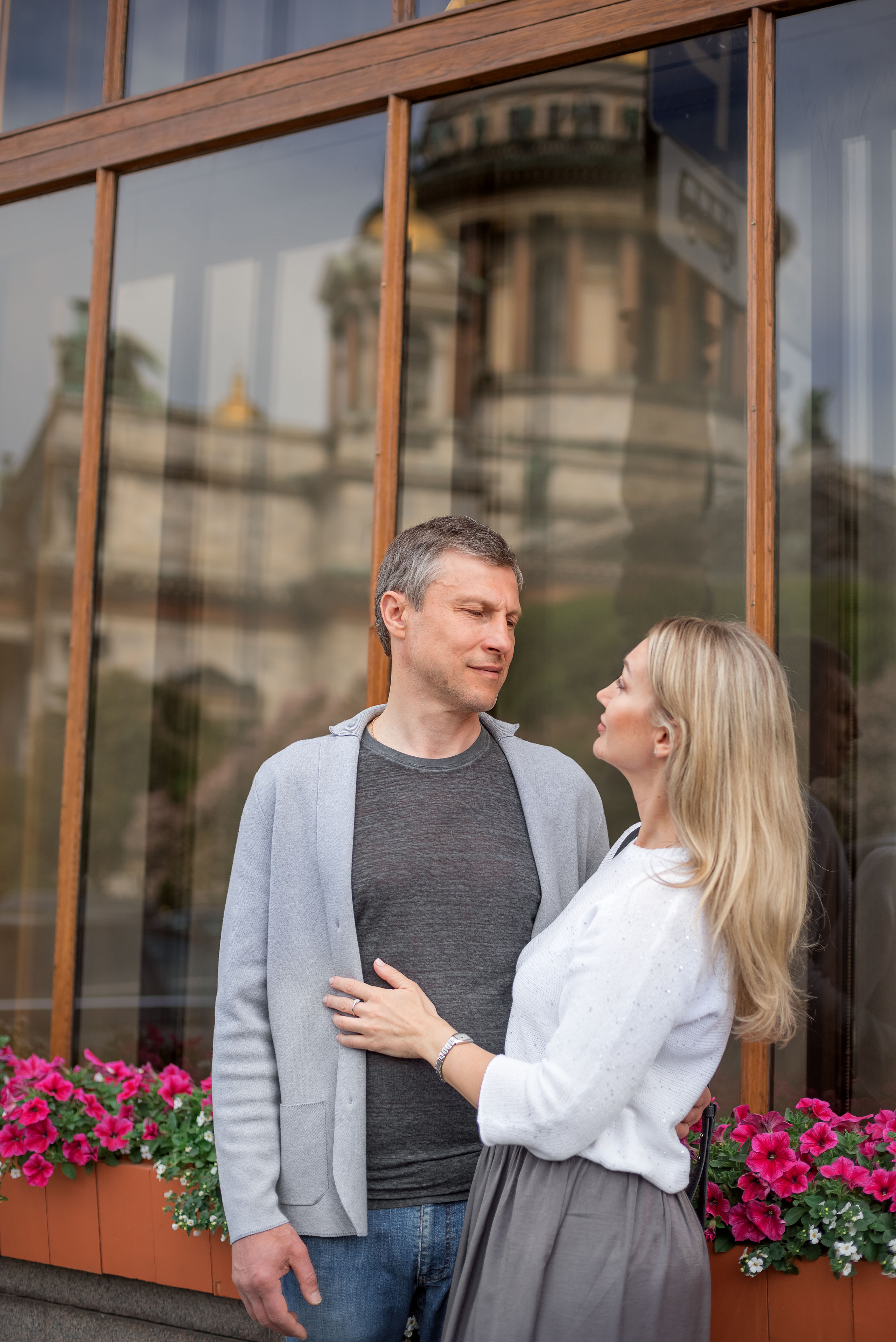 Семейная фотосессия в центре СПб. Фотограф Юлия Кондратьева