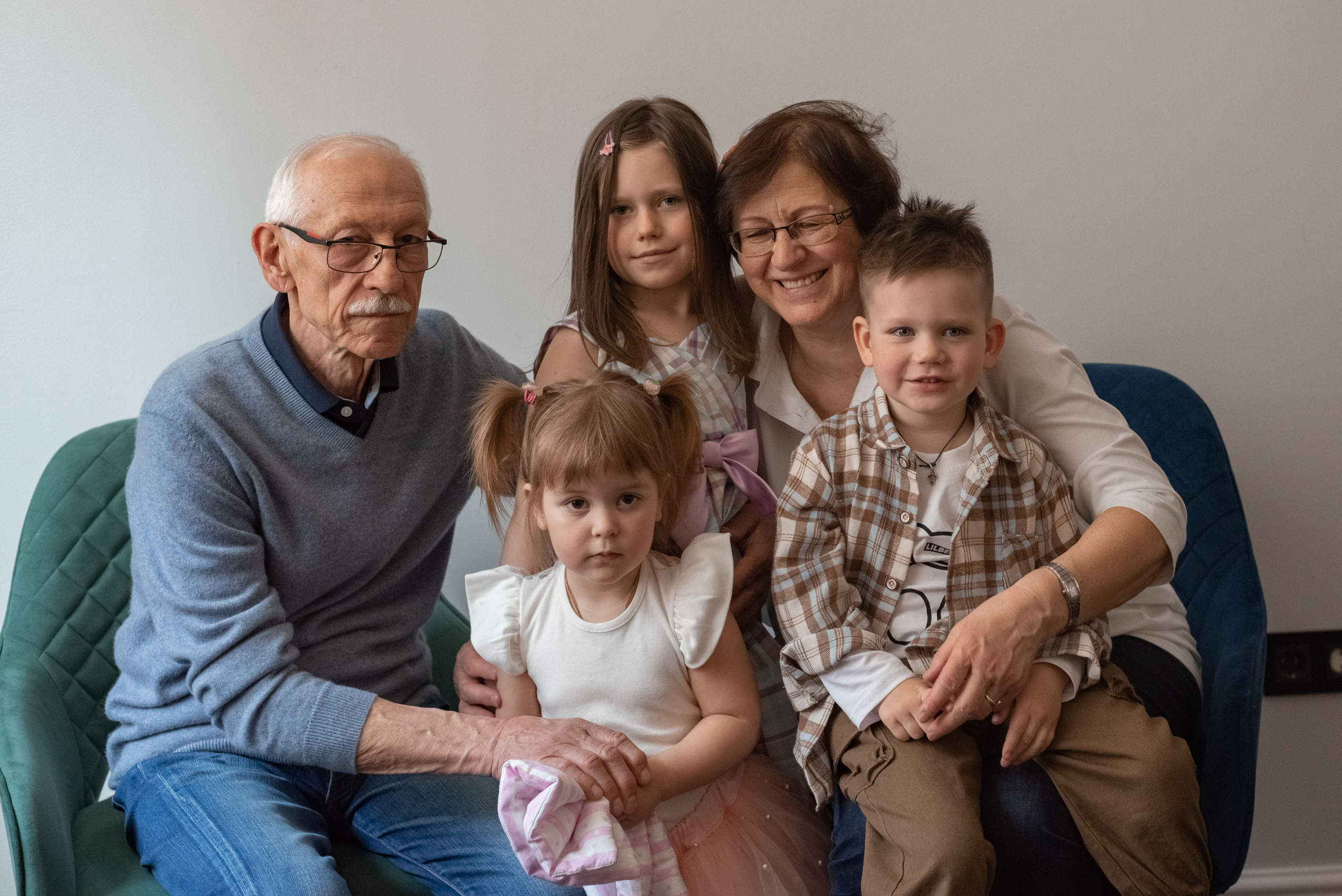 Фотосессия большой семьи дома. Анонс. Фотограф Юлия Кондратьева