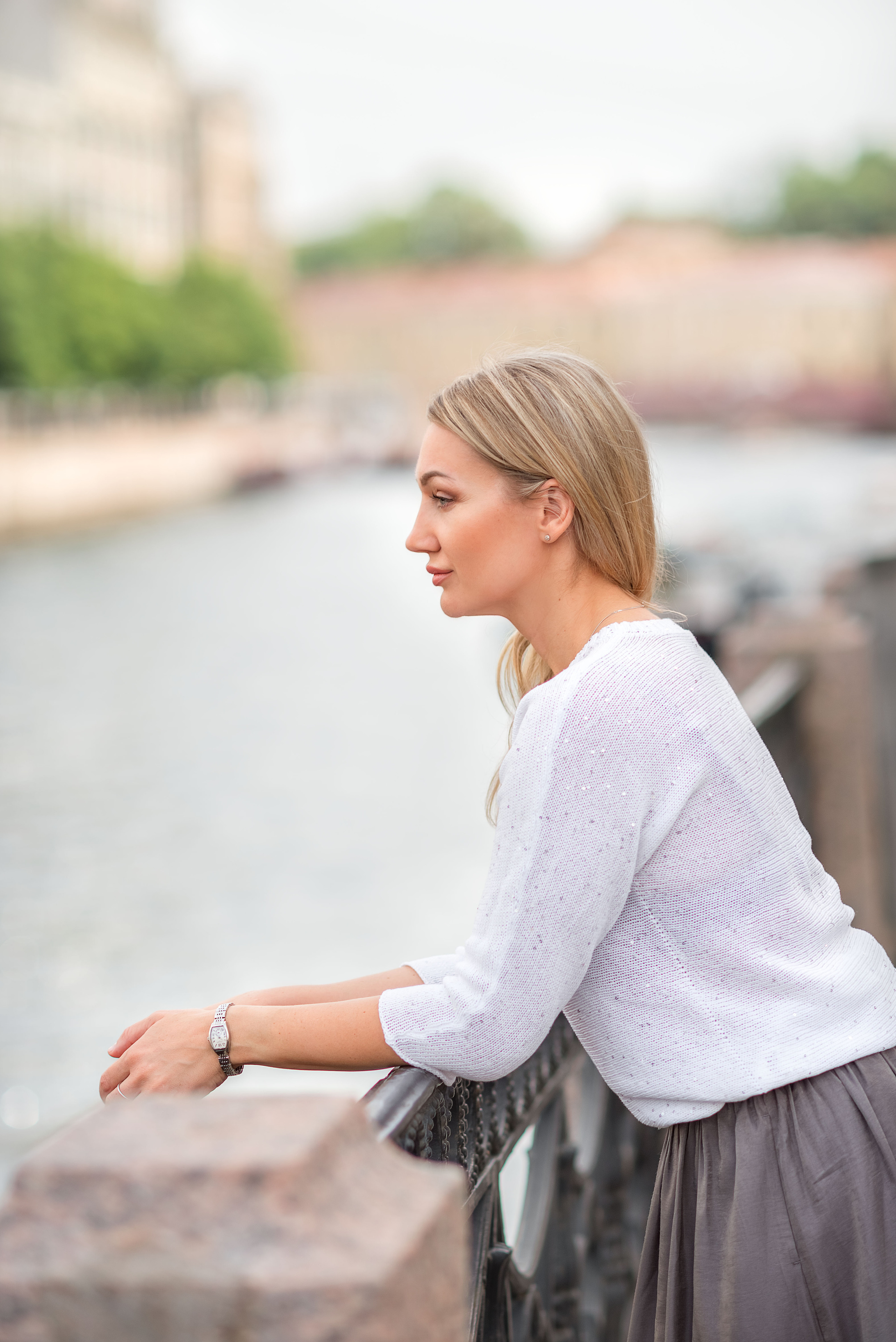 Семейная фотосессия в центре СПб. Фотограф Юлия Кондратьева