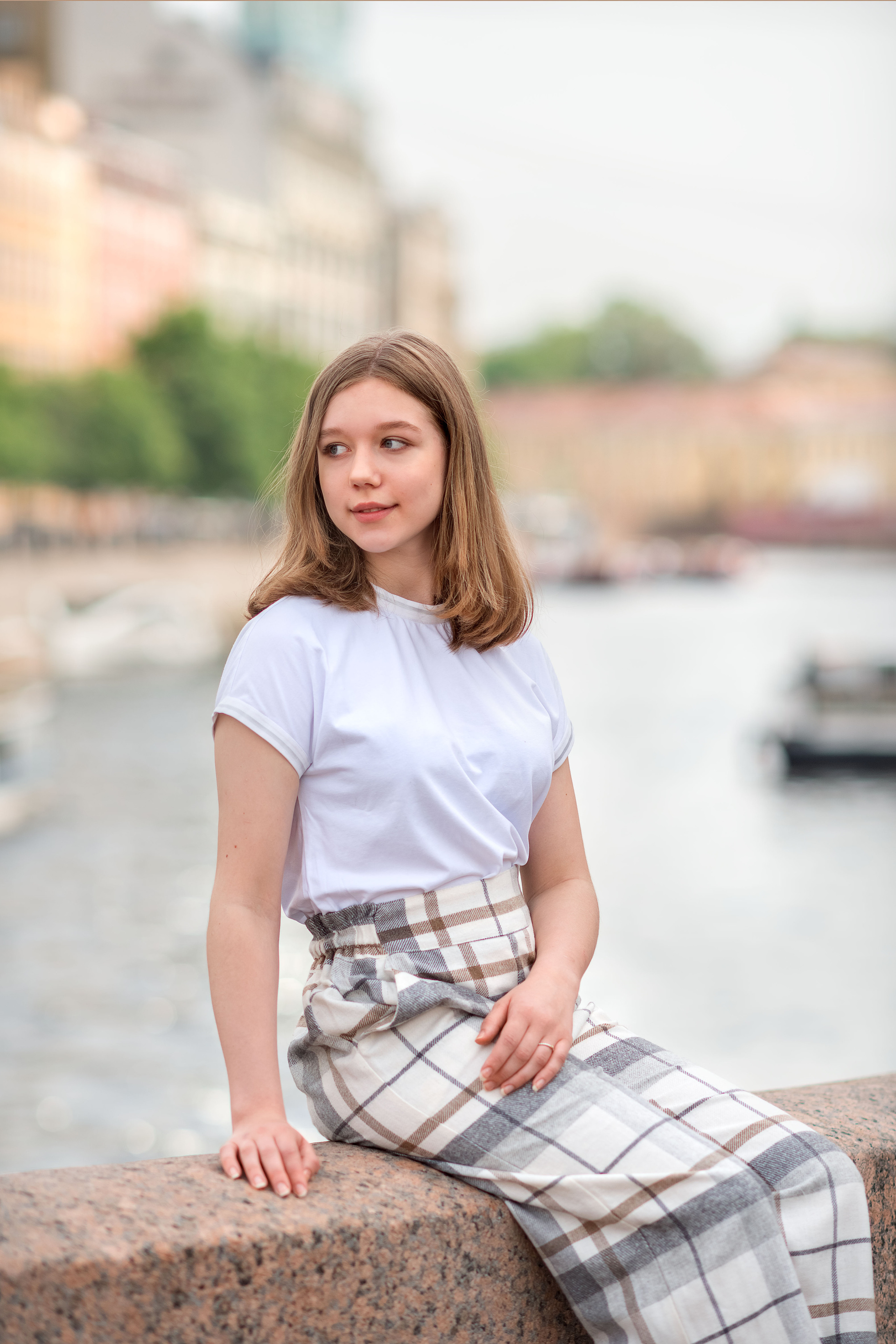 Семейная фотосессия в центре СПб. Фотограф Юлия Кондратьева