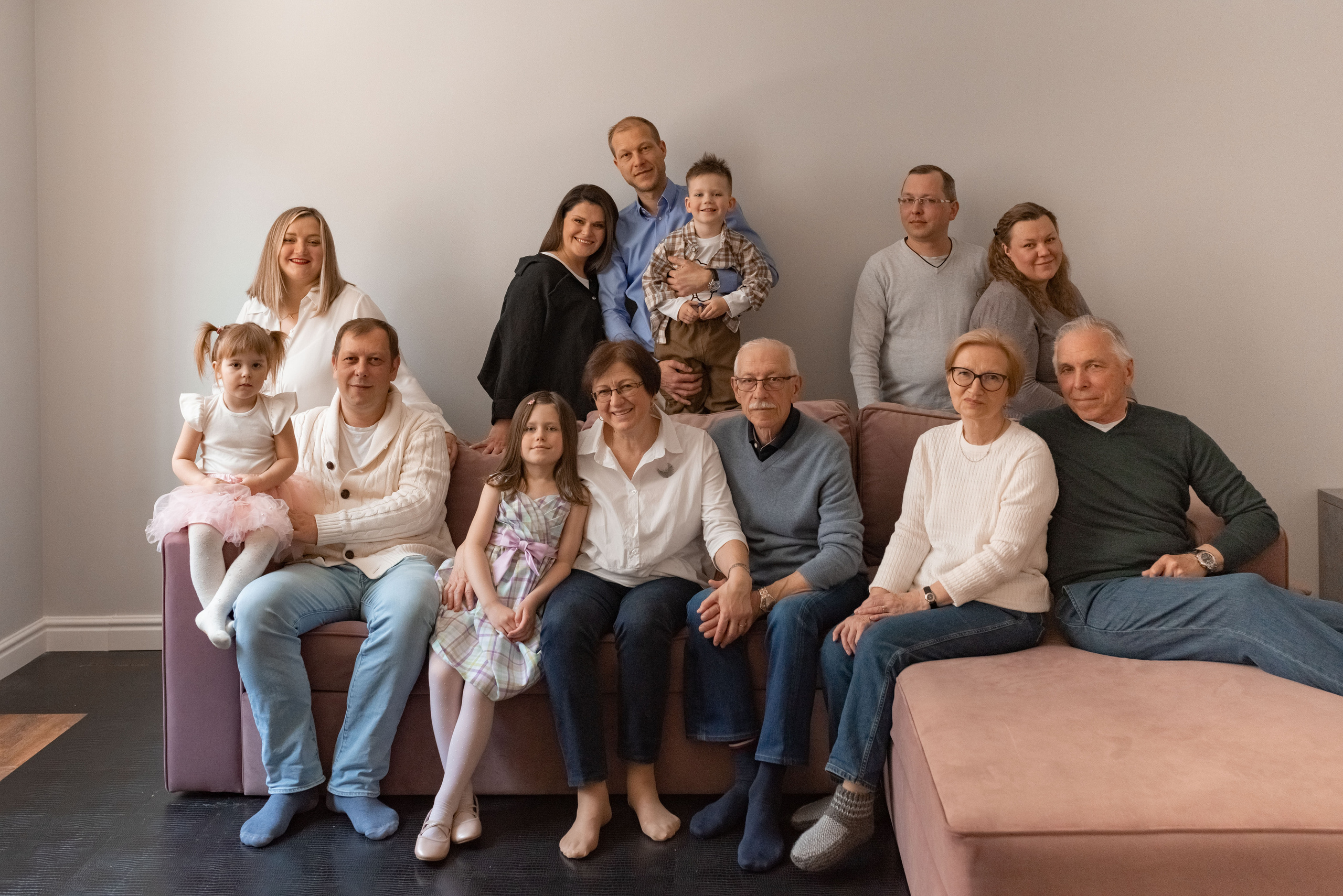 Фотосессия большой семьи дома. Анонс. Фотограф Юлия Кондратьева