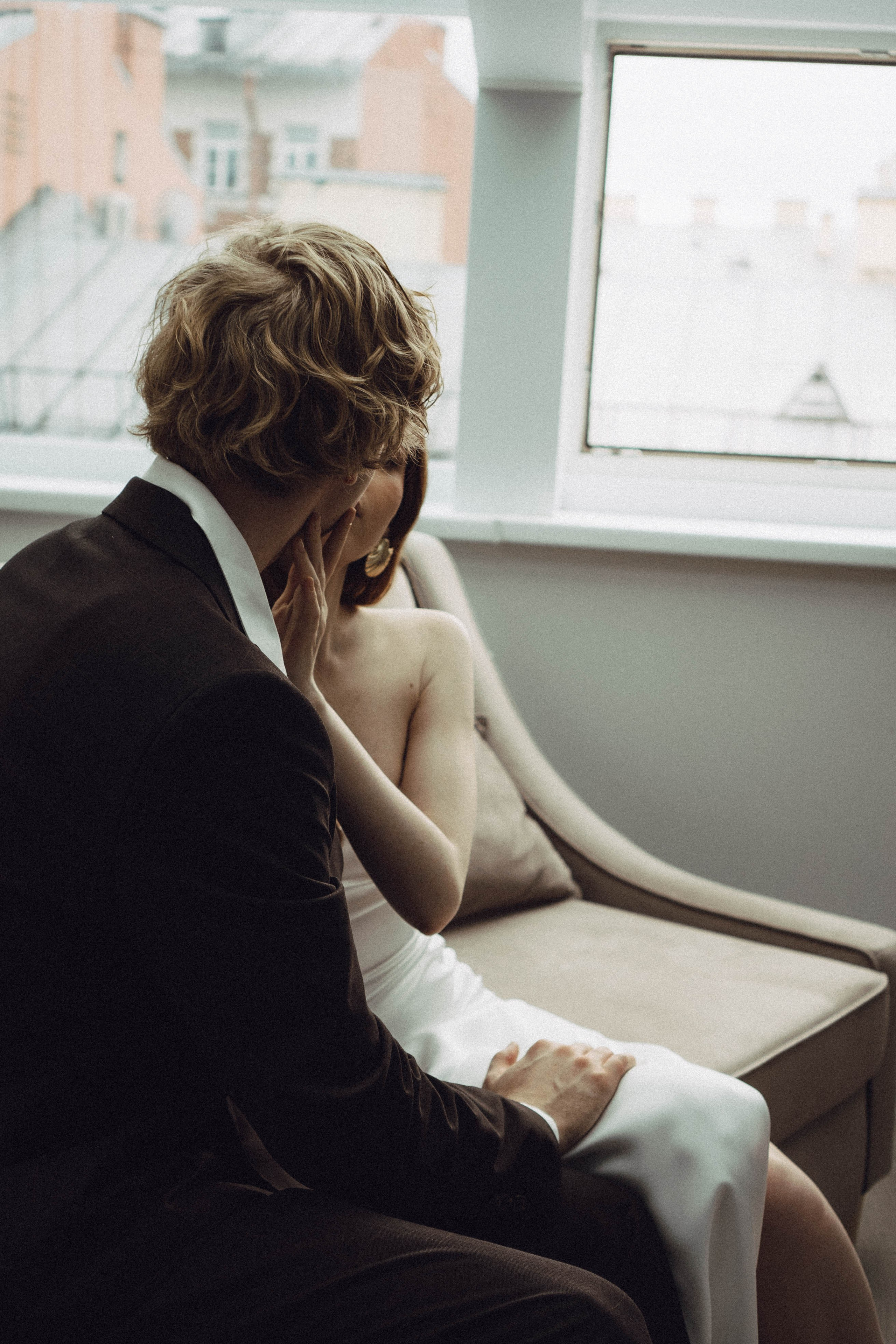 СВАДЕБНАЯ СЬЕМКА В ОТЕЛЕ. СБОРЫ ЖЕНИХА И НЕВЕСТЫ И ТАКЖЕ ТОР И ПОДГОТОВКА К ПРОГУЛКЕ. Профессиональный фотограф, Санкт-Петербург — Виктория Богомолова