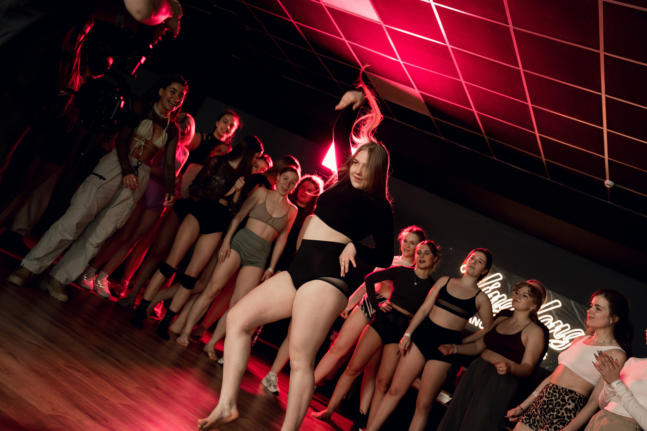 DANCEHALL FEMALE| ПРОКАЧ. Фотограф, Видеограф Новосибирск