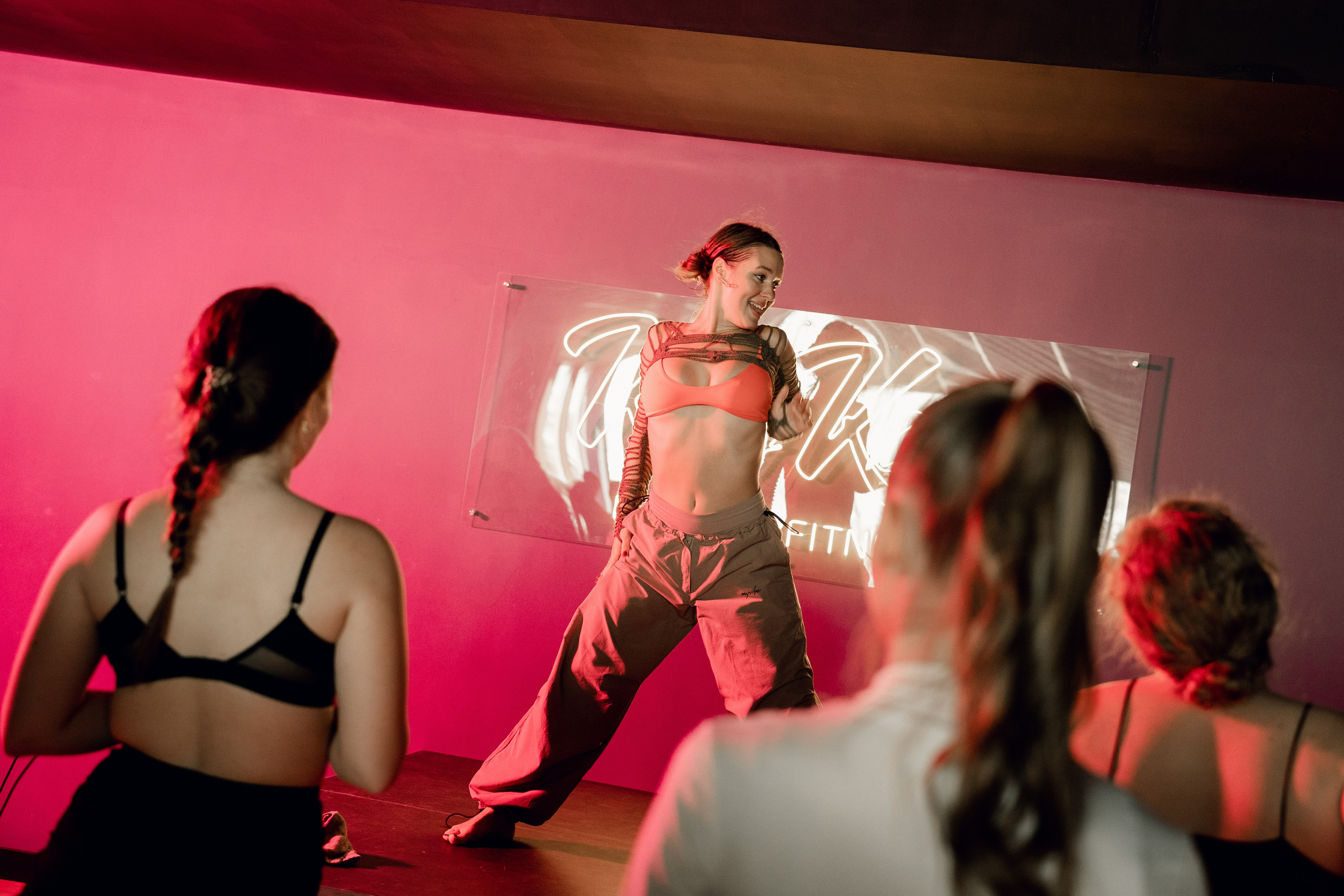 DANCEHALL FEMALE| ПРОКАЧ. Фотограф, Видеограф Новосибирск