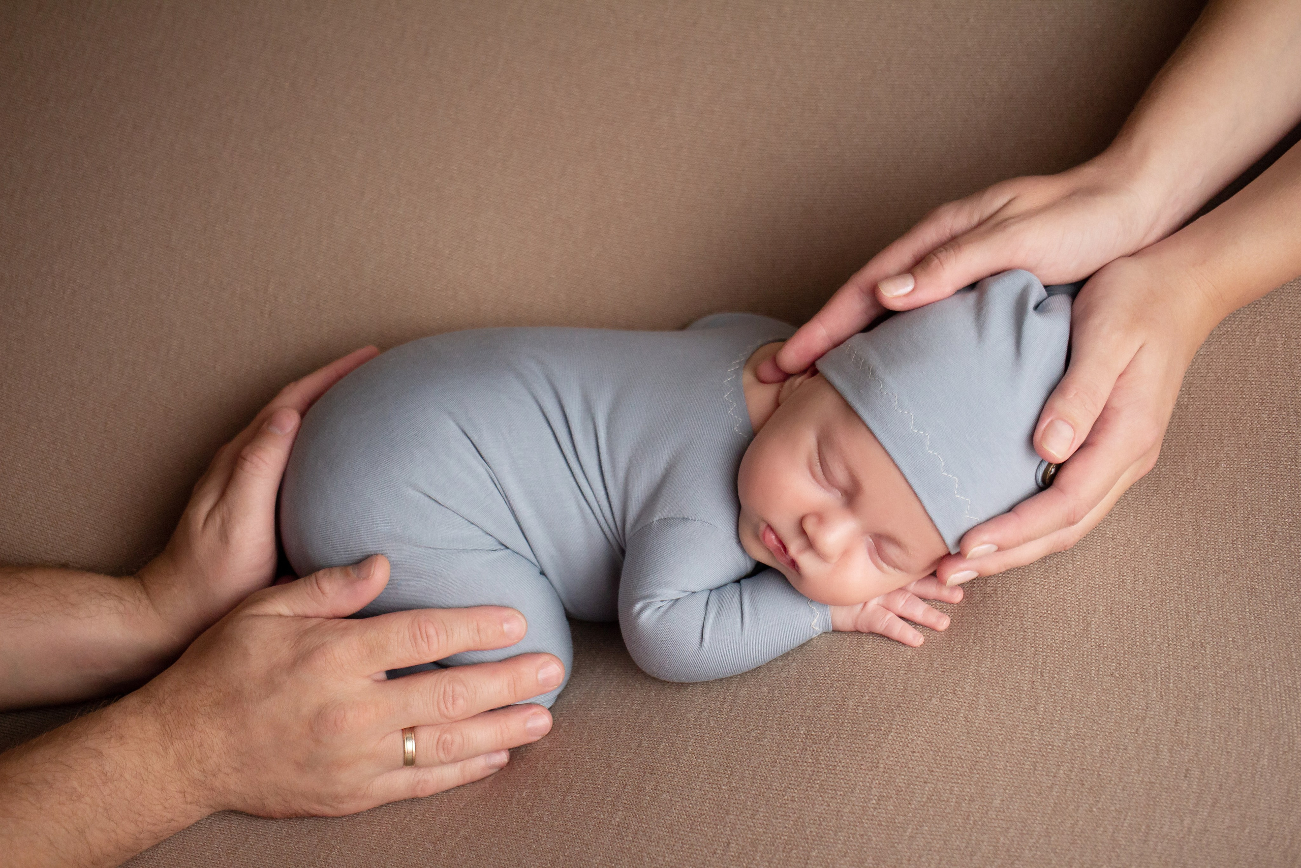 Классический стиль newborn. Фотограф новорождённых Анапа Елена Кушнарь