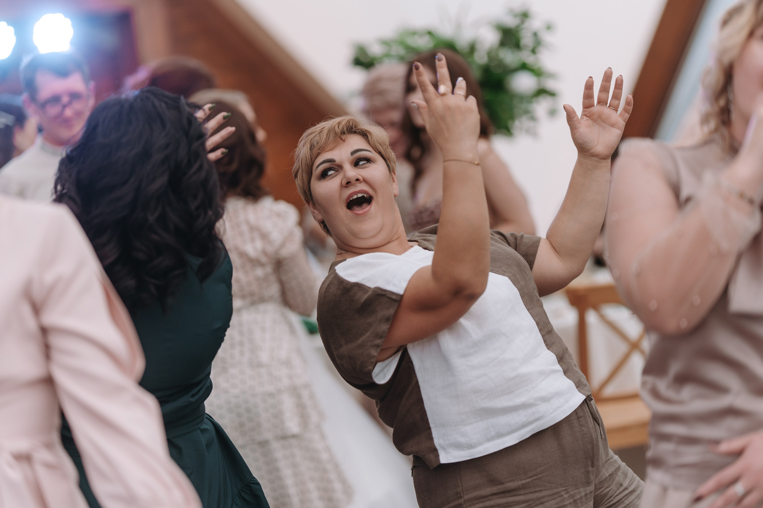 КАФЕ М5 / ХОТИМ ЕДИМ / БОГДАН НАСЫРОВ / ИЛЬНАР АХМАДУЛЛИН