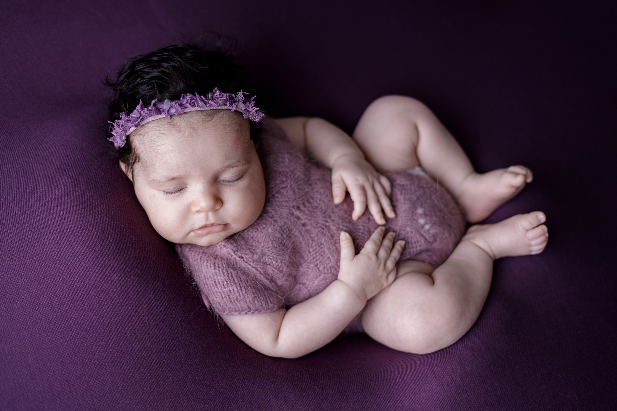 Аймира. Евгения Горбунова фотограф новорожденных в Новом Уренгое