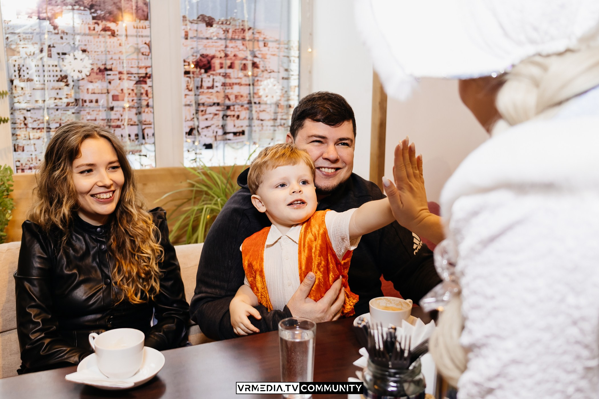 Новогодний вечер в кафе «КАмпот»