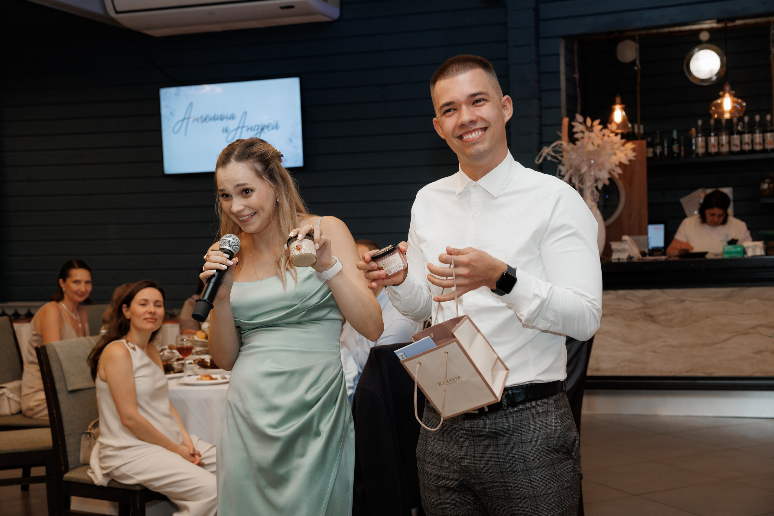 Регистрация в отеле Fish Point, ЗАГС Бутово, прогулка в Остафьево. Свадебный и репортажный фотограф (Москва, Королев и другие)