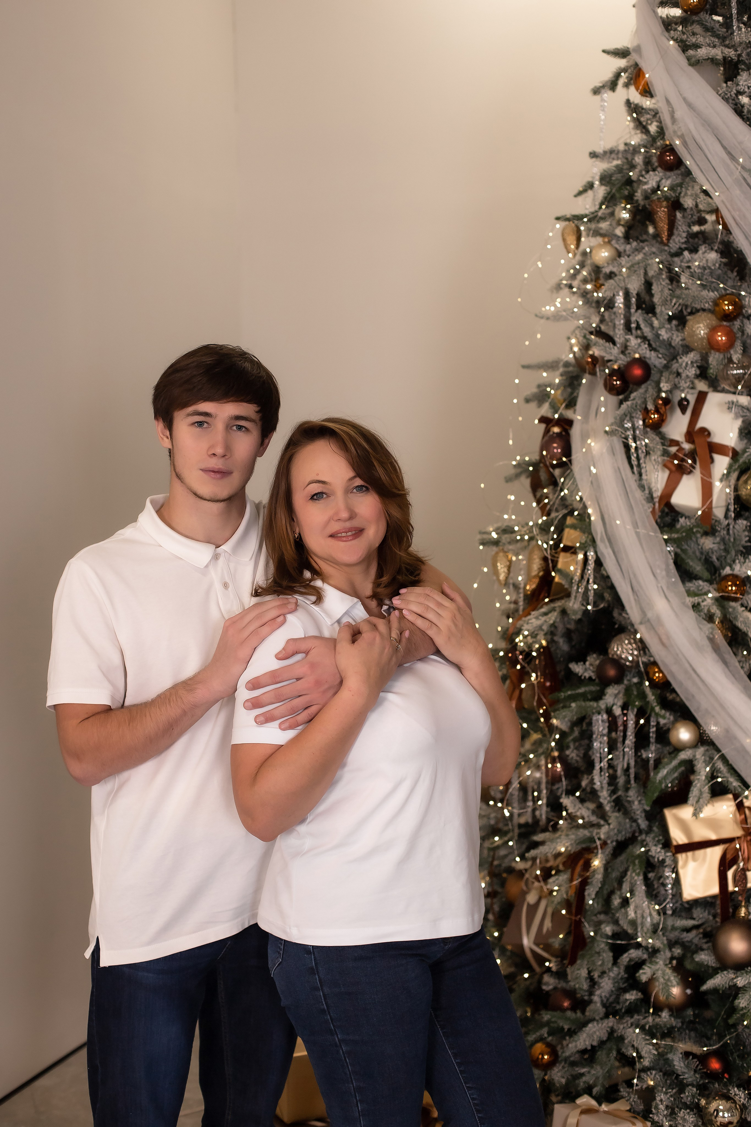 Алена. Семейная съемка в зале Крем. Фотограф в Калининграде Решетникова Алина