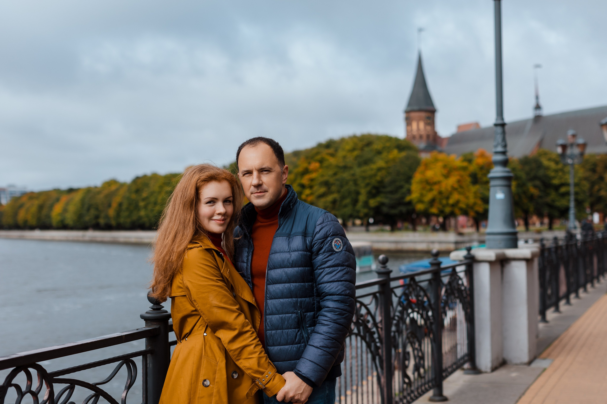 Семейная Рыбная деревня, остров Канта осень. Фотограф в Калининграде свадебная фотография, репортажная, фотосессии