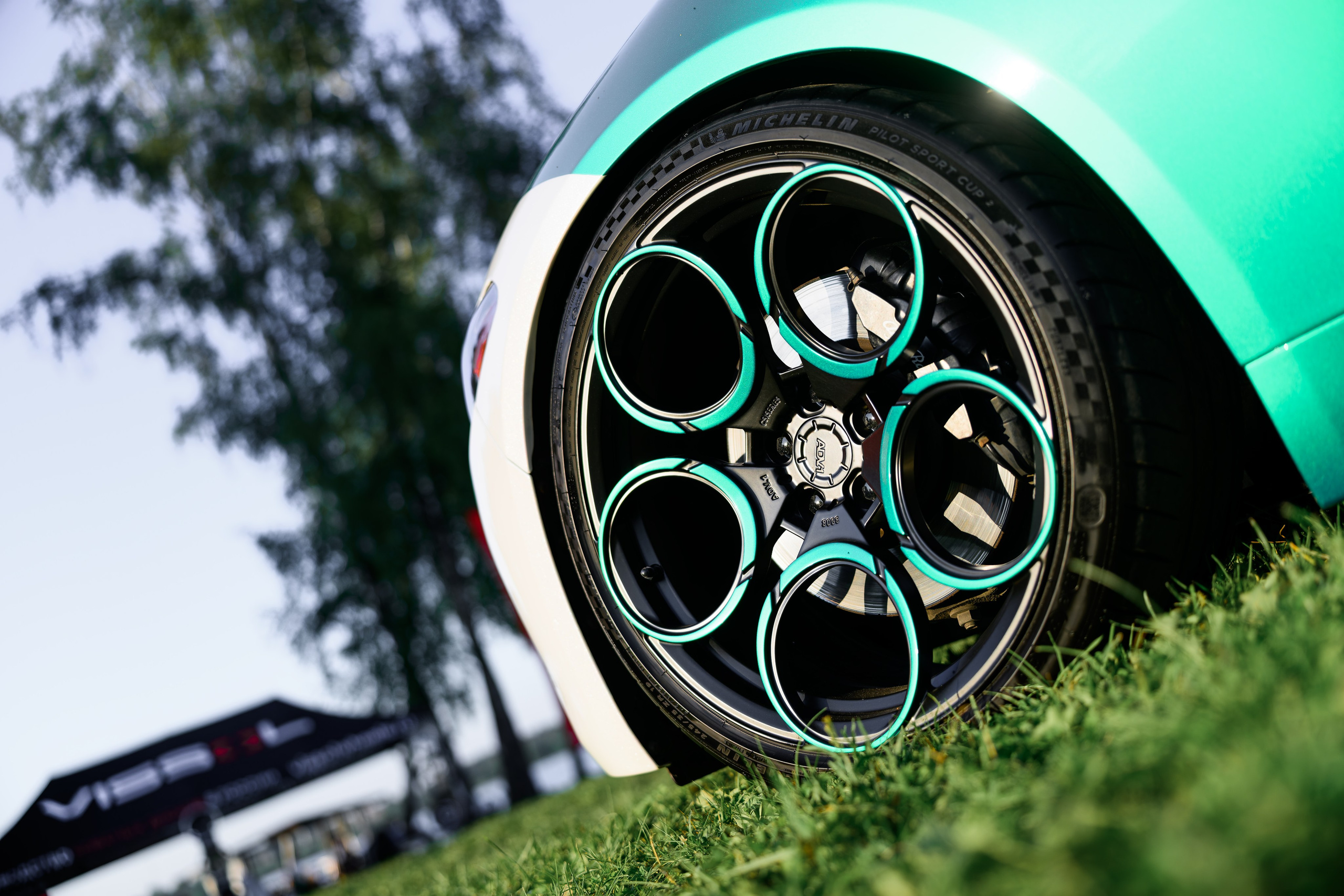 Tuning Open Fest 2025. Авто и мотоспорт — фотограф Антон Медведев iCoguar