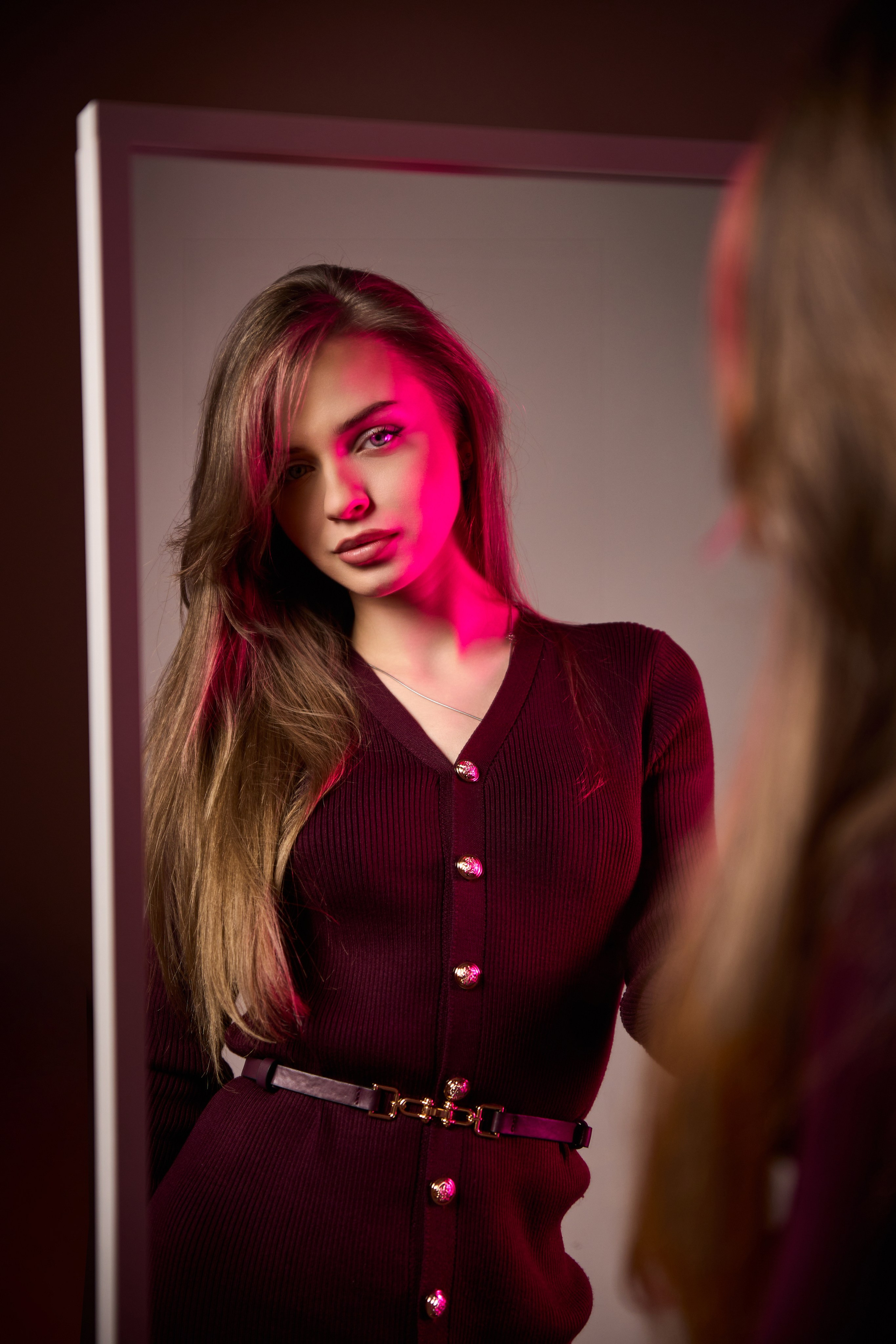 СТУДИЯ «ВСЕ В КАДРЕ». ЦВЕТНОЙ СВЕТ. КАТЯ. Фотограф Татаринов Андрей (Донецк / Макеевка)