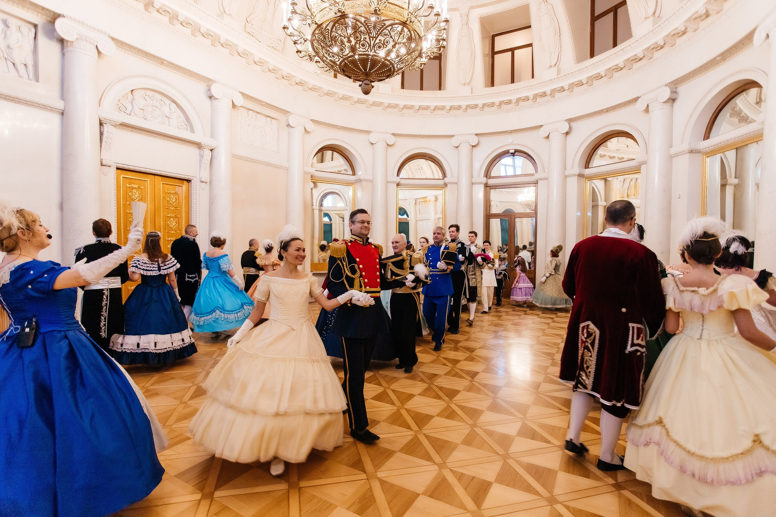 Костюмированный бал во дворце. Фотограф в Санкт-Петербурге Юлия Ласкари