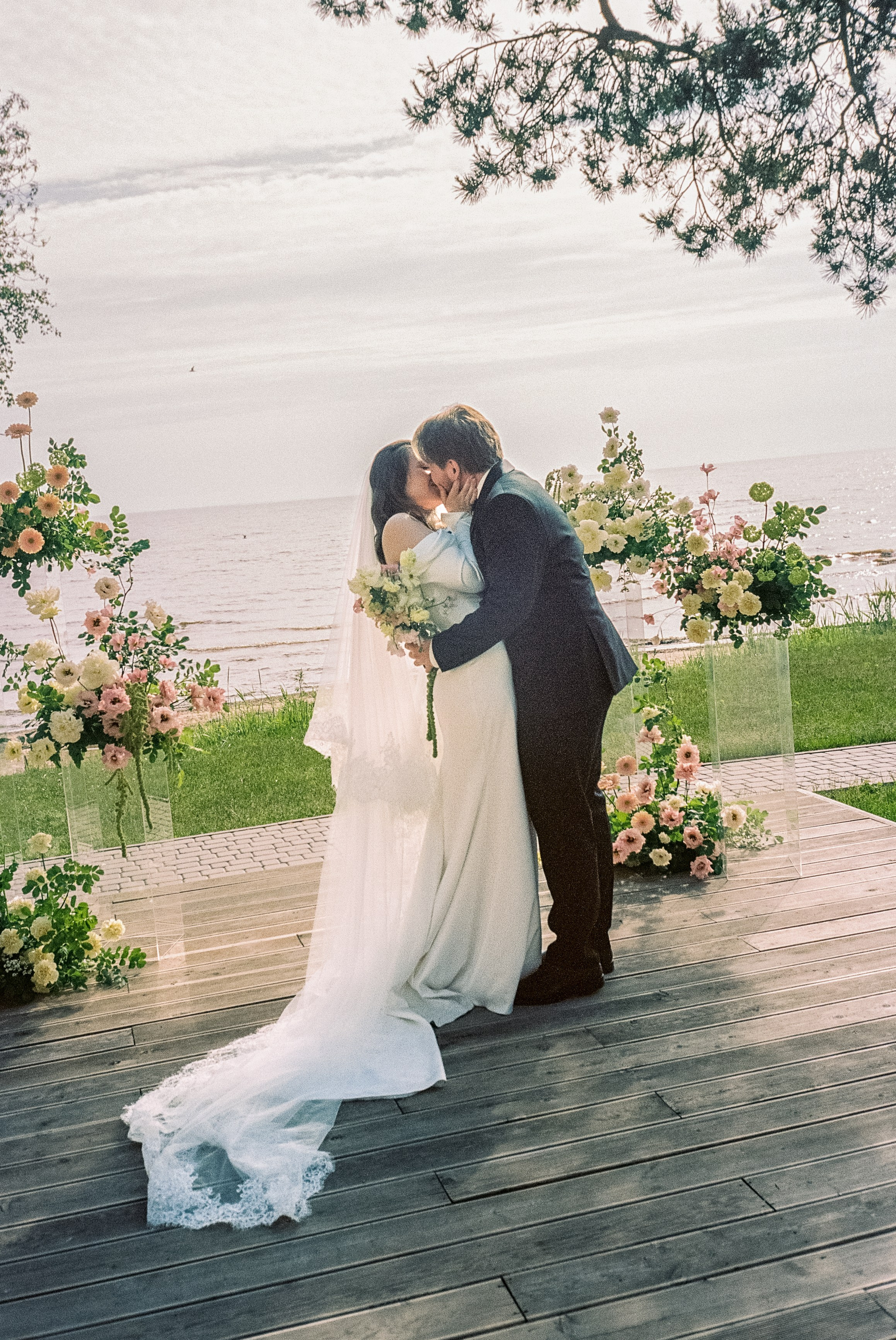 Настя & Никита | цифра + пленка. Свадебный фотограф СПб Мадина Сафарян