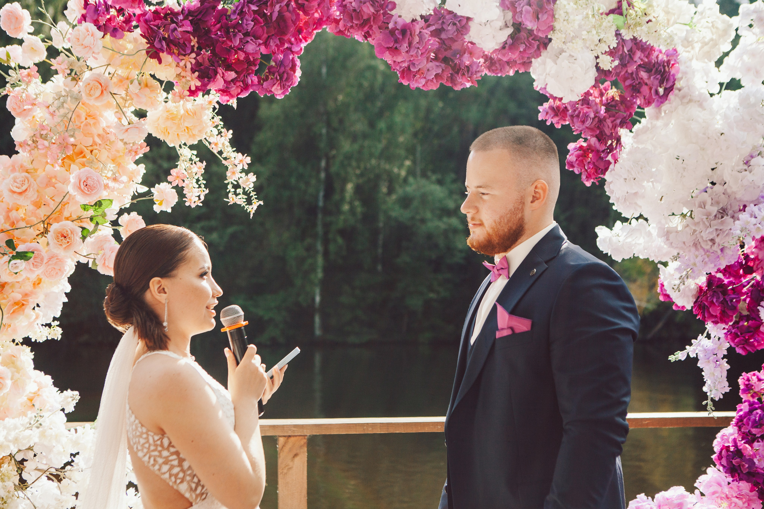 Свадебная фотосессия в отеле hartwell hotel и на патриарших прудах. Фотограф Ольга Ефремова