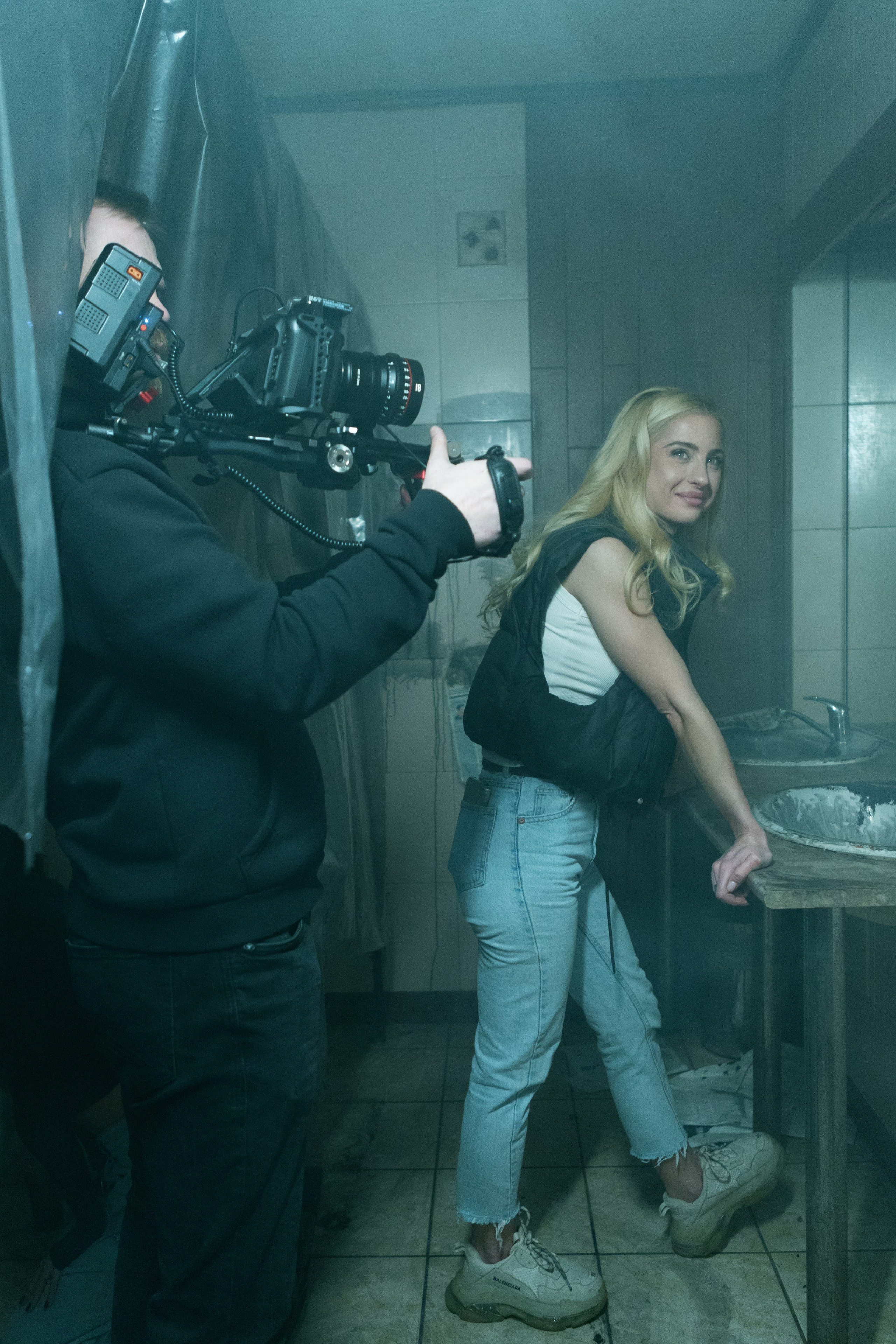 Бэкстейдж со съёмок фильма «Третья смена». Фотограф Александр Закадычный | Таганрог